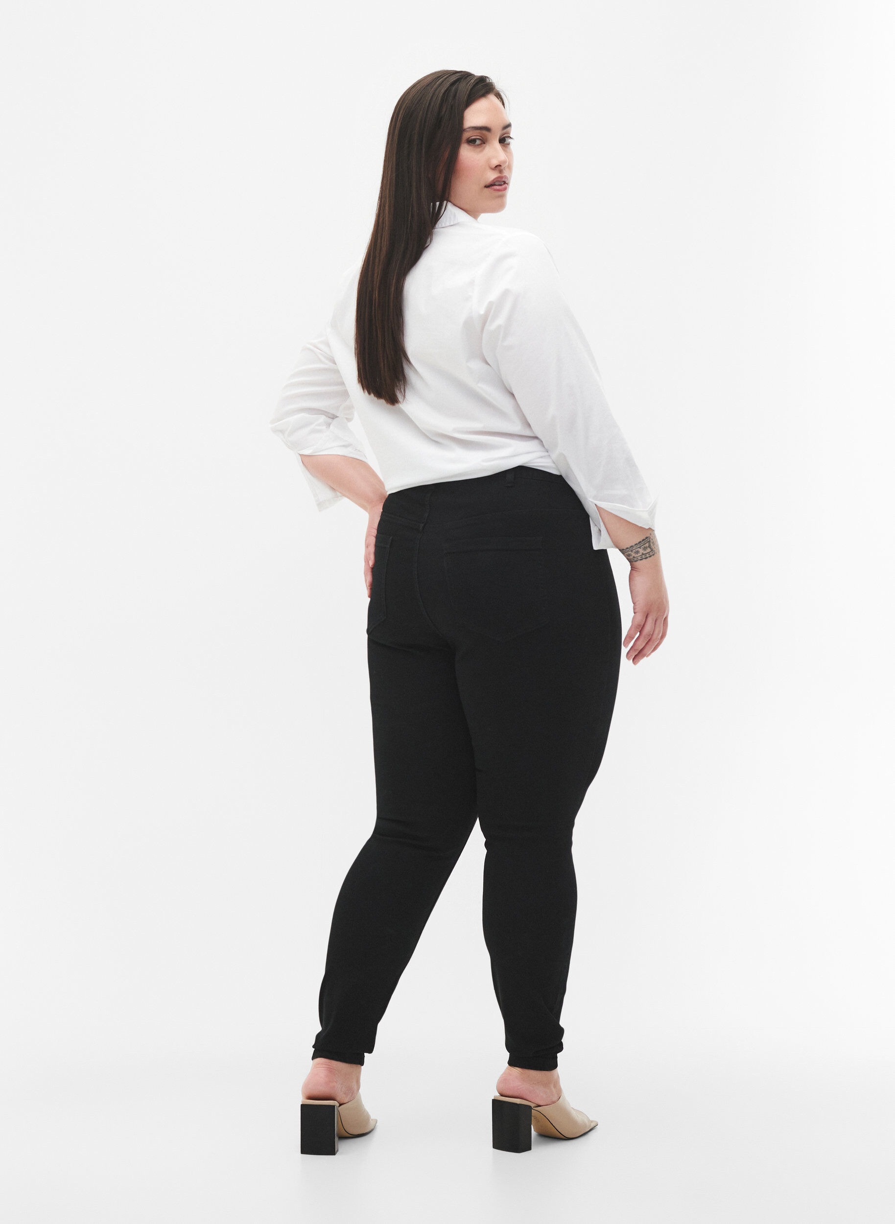 Zizzifashion Jeggings with back pockets, Black, Model image number 1
