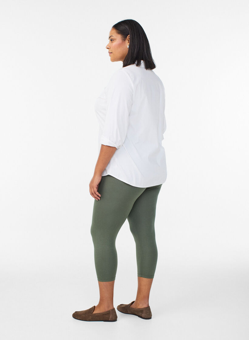Basic 3/4 leggings in viscose, Green, Model image number 2