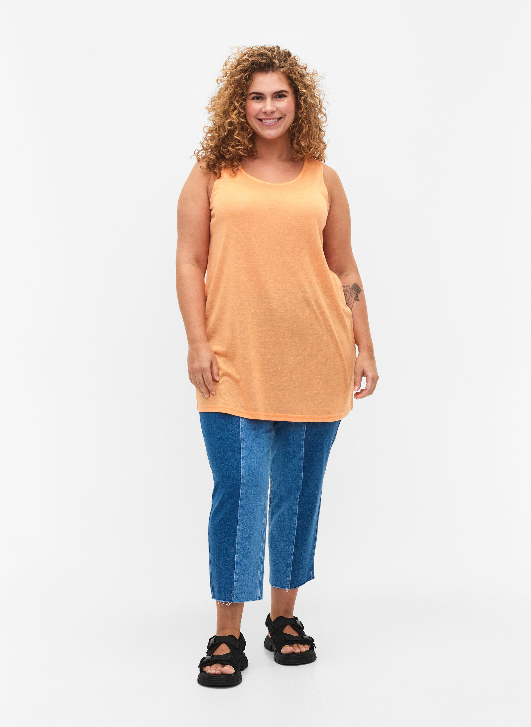 Zizzifashion Top with structure and round neckline, Mock Orange, Model image number 2