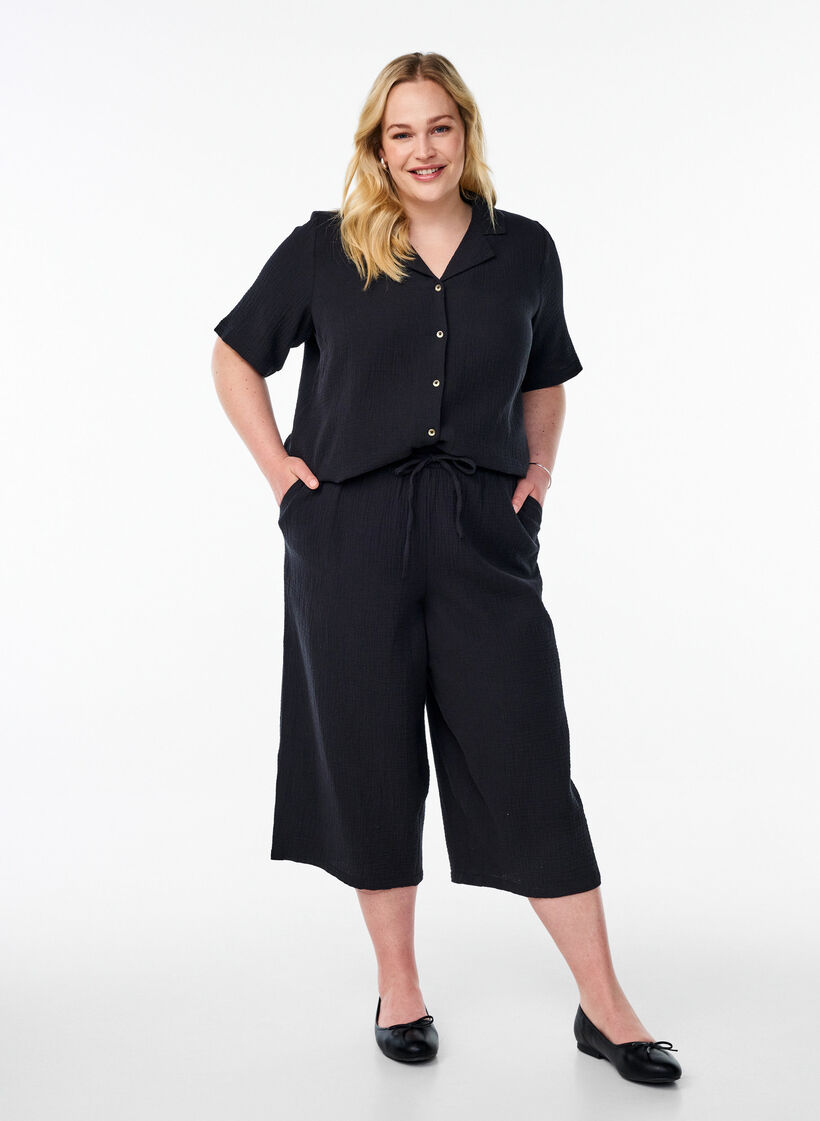 Culotte trousers in cotton muslin with high waist, Black, Model image number 0