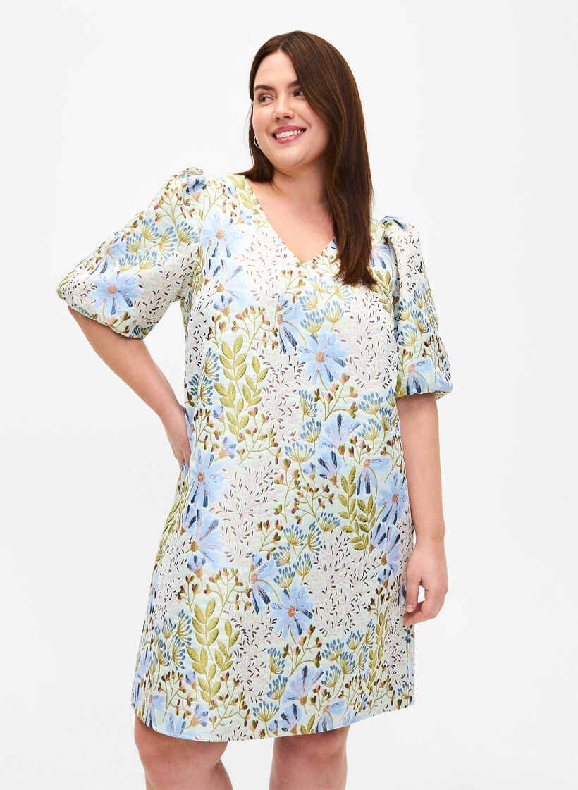 Jacquard dress with 1/2 sleeves, Wild Flower AOP, Model image number 0