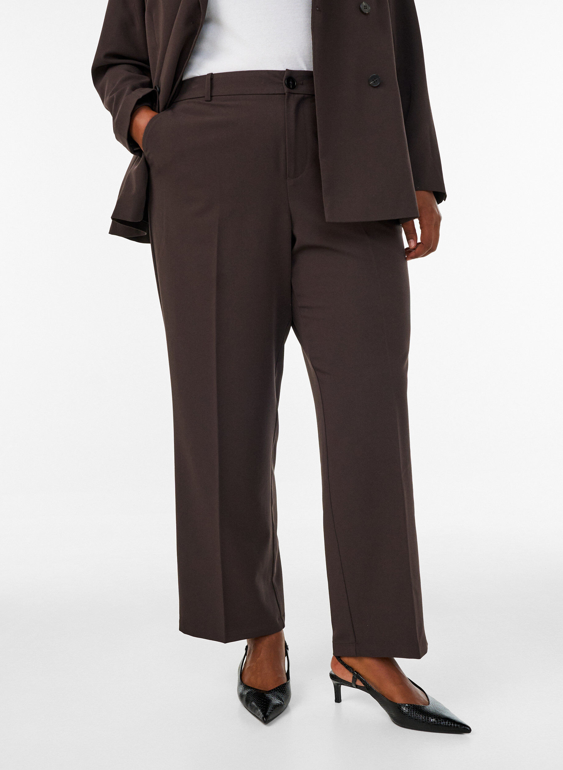 ZizzifashionHigh-waisted tailored trousers with pressed creases, Brown, Model image number 2