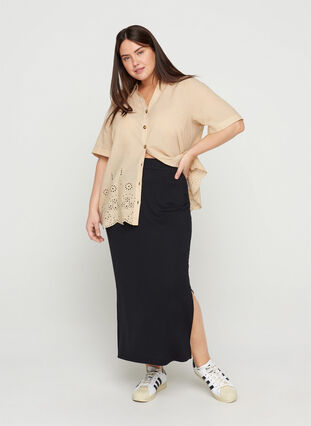 Short-sleeved shirt with broderie anglaise, Irish Cream, Model image number 2