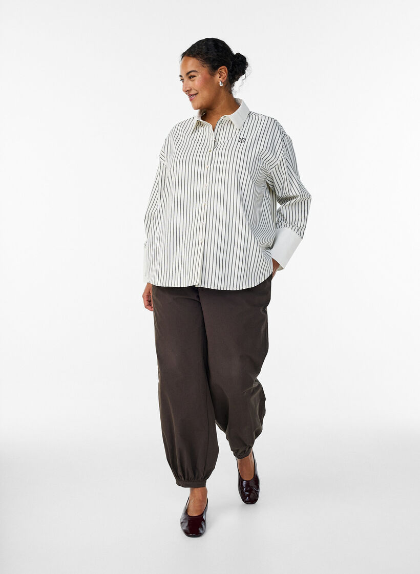 Loose striped shirt with wide cuffs, White, Model image number 1