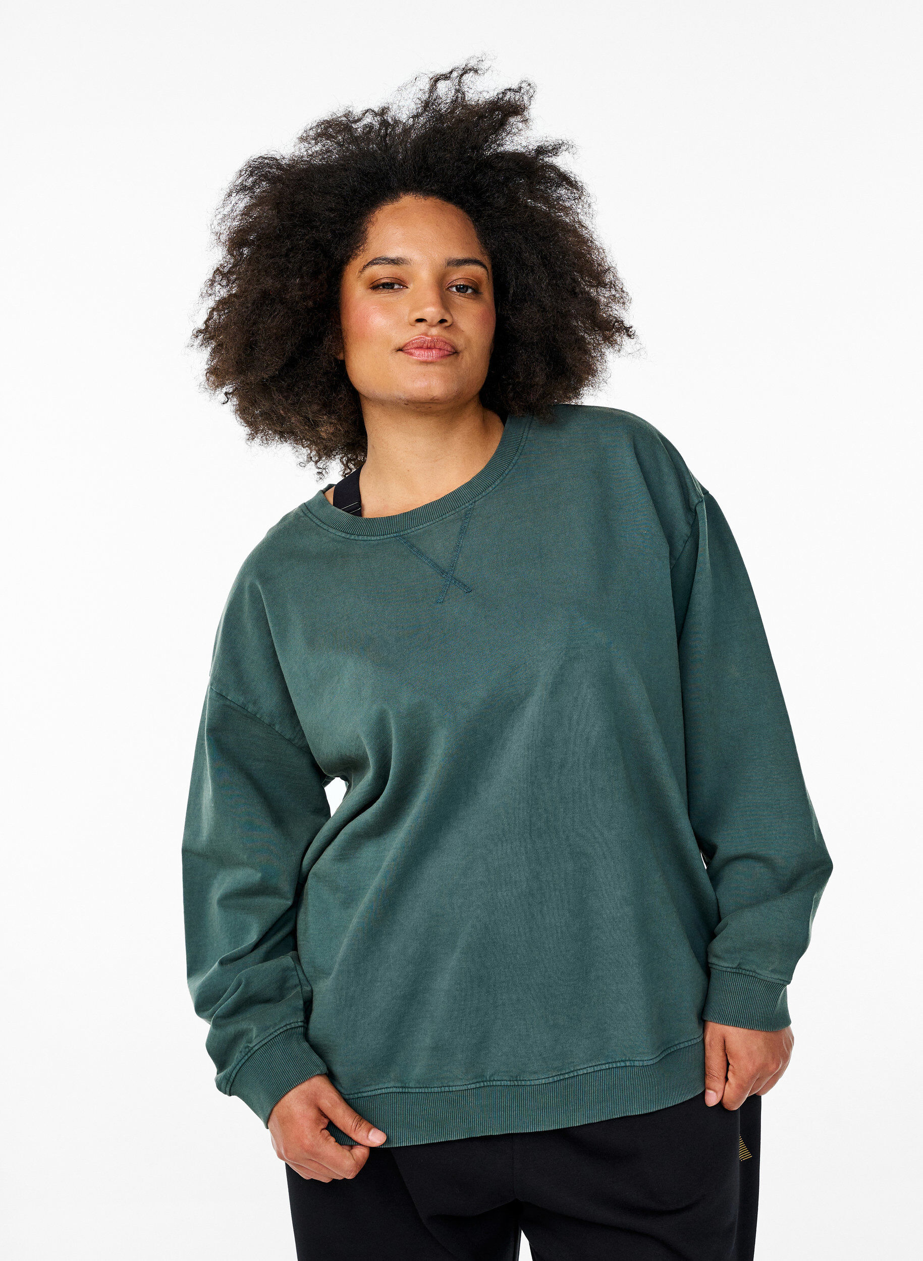Zizzifashion Loose sweatshirt with washed look, Green, Model image number 0