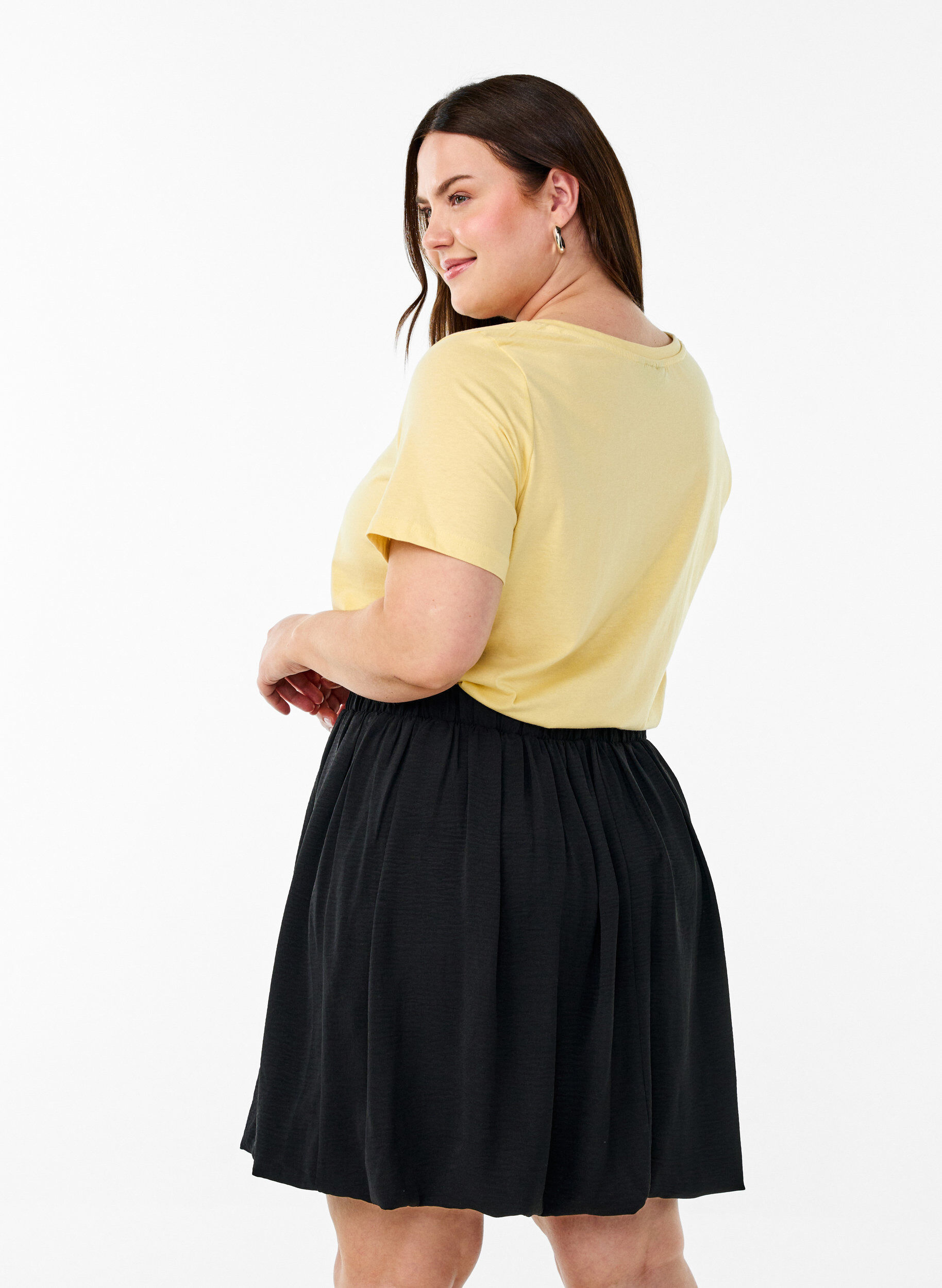 Zizzifashion Short sleeve t-shirt with v-neckline, Yellow, Model image number 2