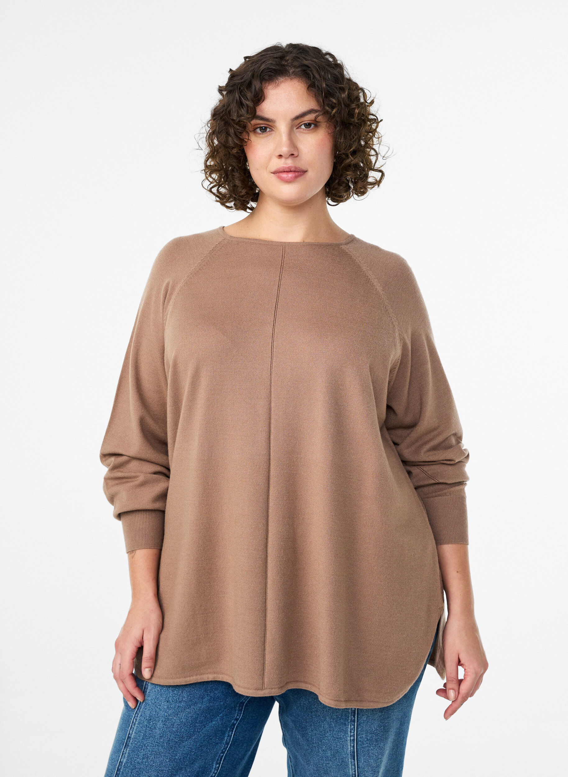 Knit blouse with round neck and knitted pattern, Brown, Model