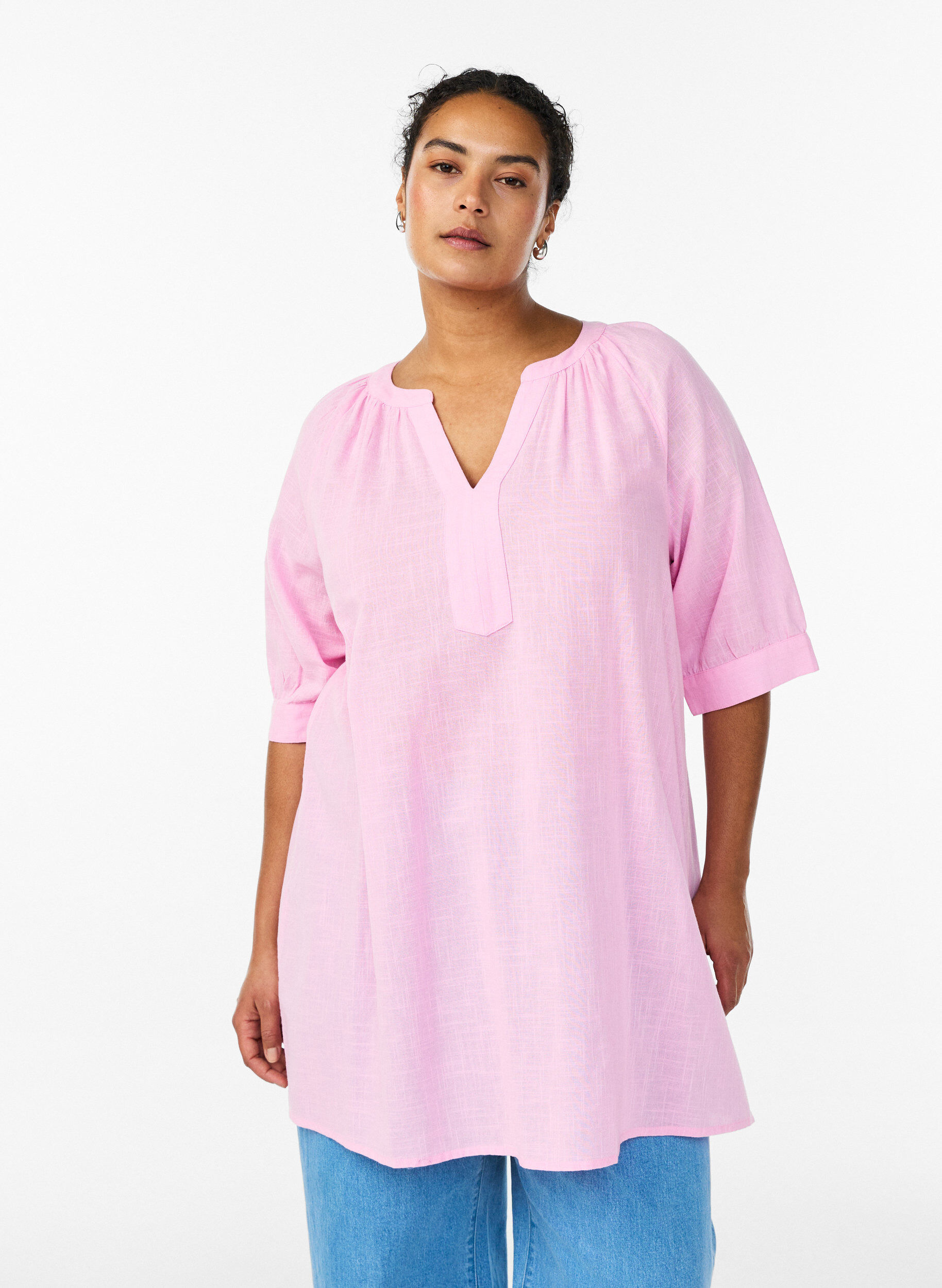 Cotton tunic with a V-neck, Pink, Model