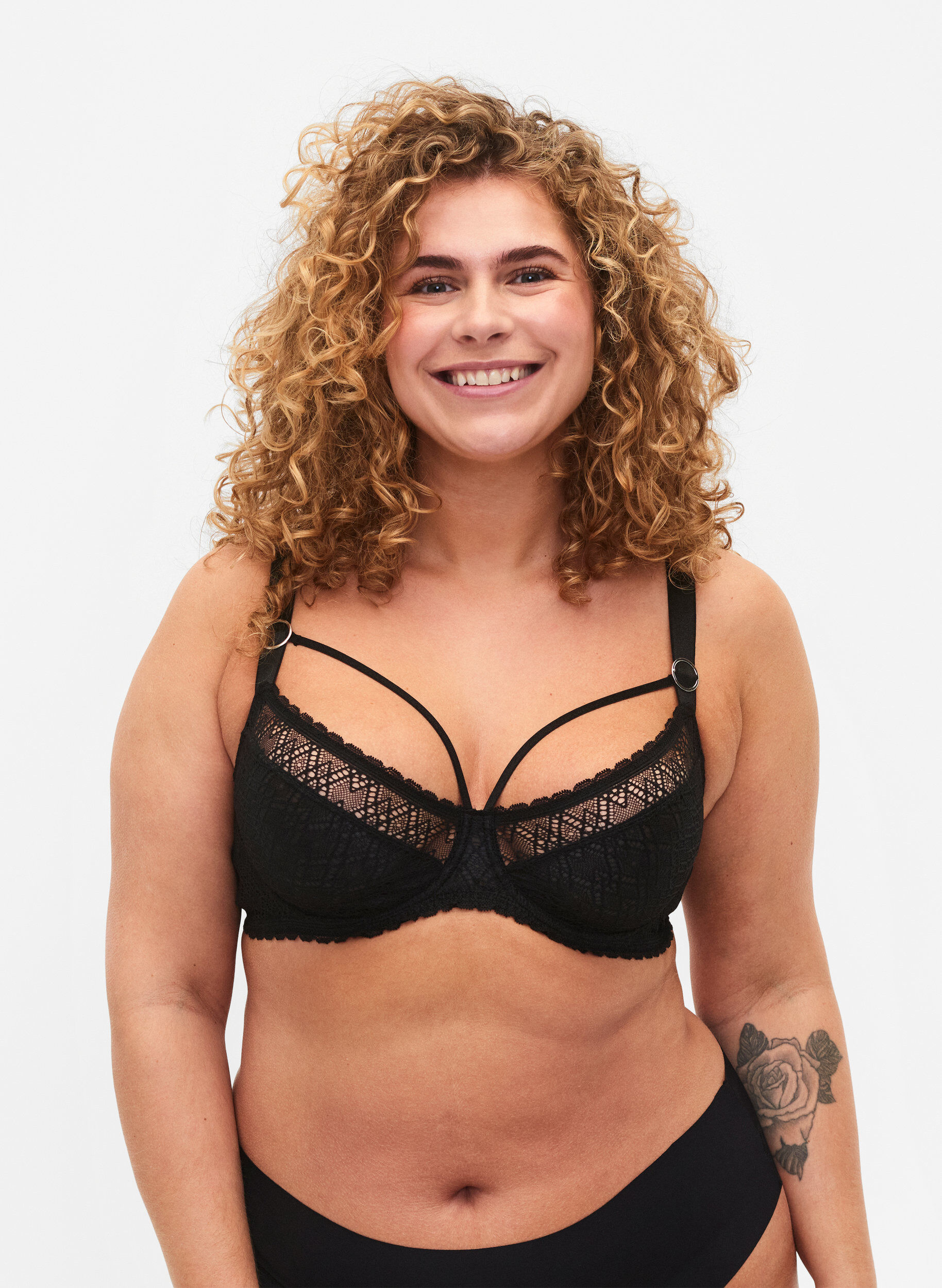 Zizzifashion Lace balconette with thong detail, Black, Model image number 0