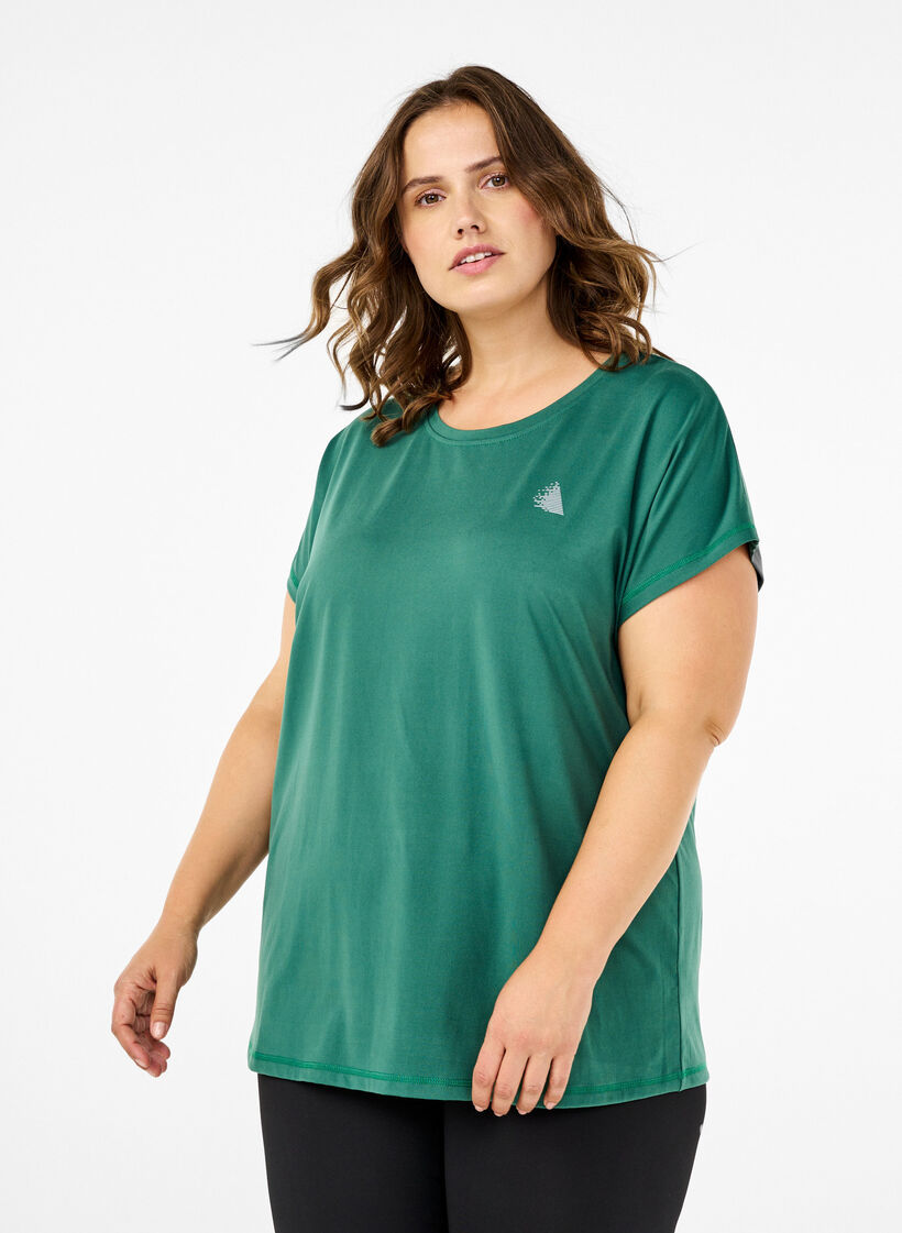 Solid-coloured workout T-shirt, Green, Model image number 0
