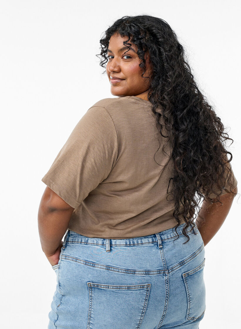 Short sleeve basic t-shirt with v-neck, Brown, Model image number 2