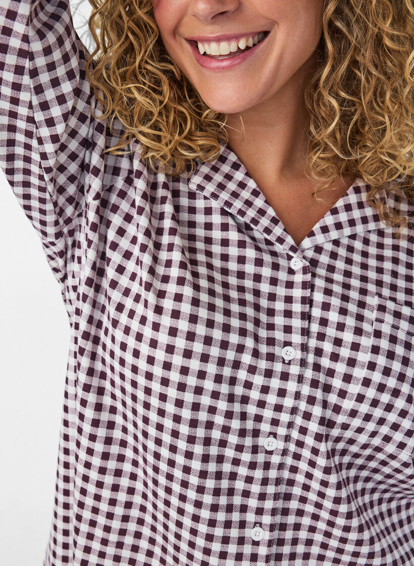 Cotton pyjama shirt with chest pocket, Red, Model image number 3