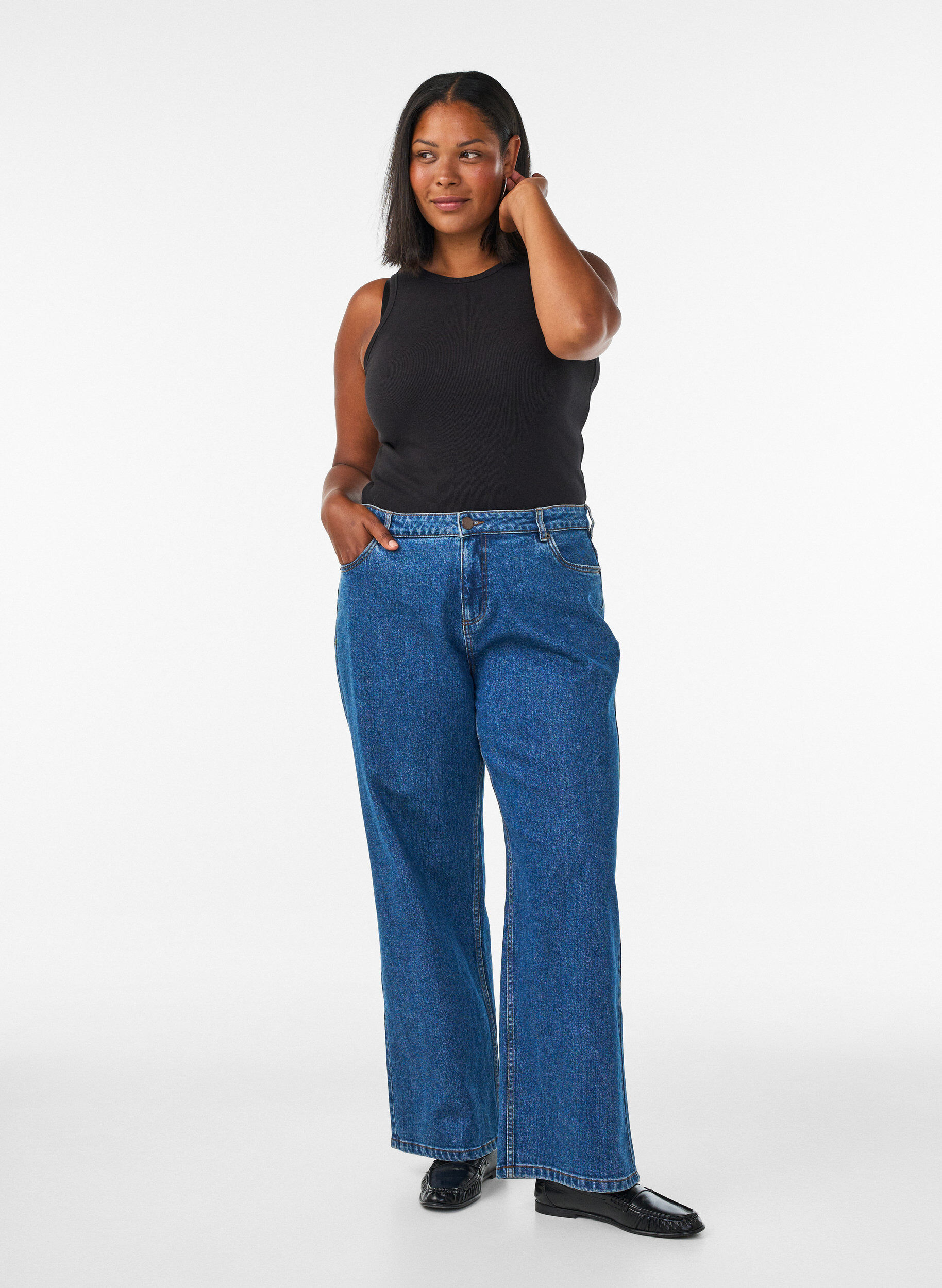Wide leg jeans with high waist, Blue, Model