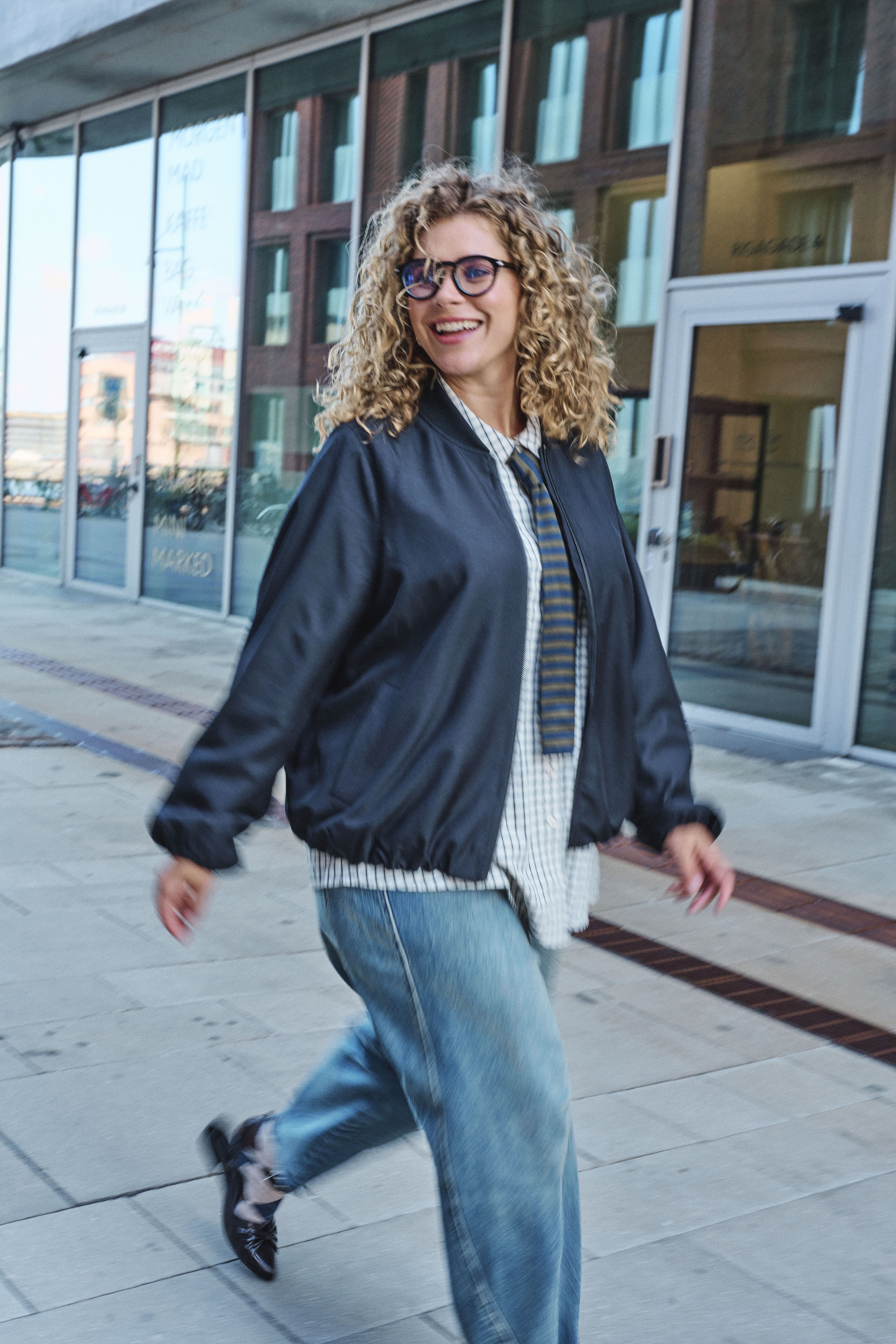 ZizzifashionRelaxed blue everyday style, , Model