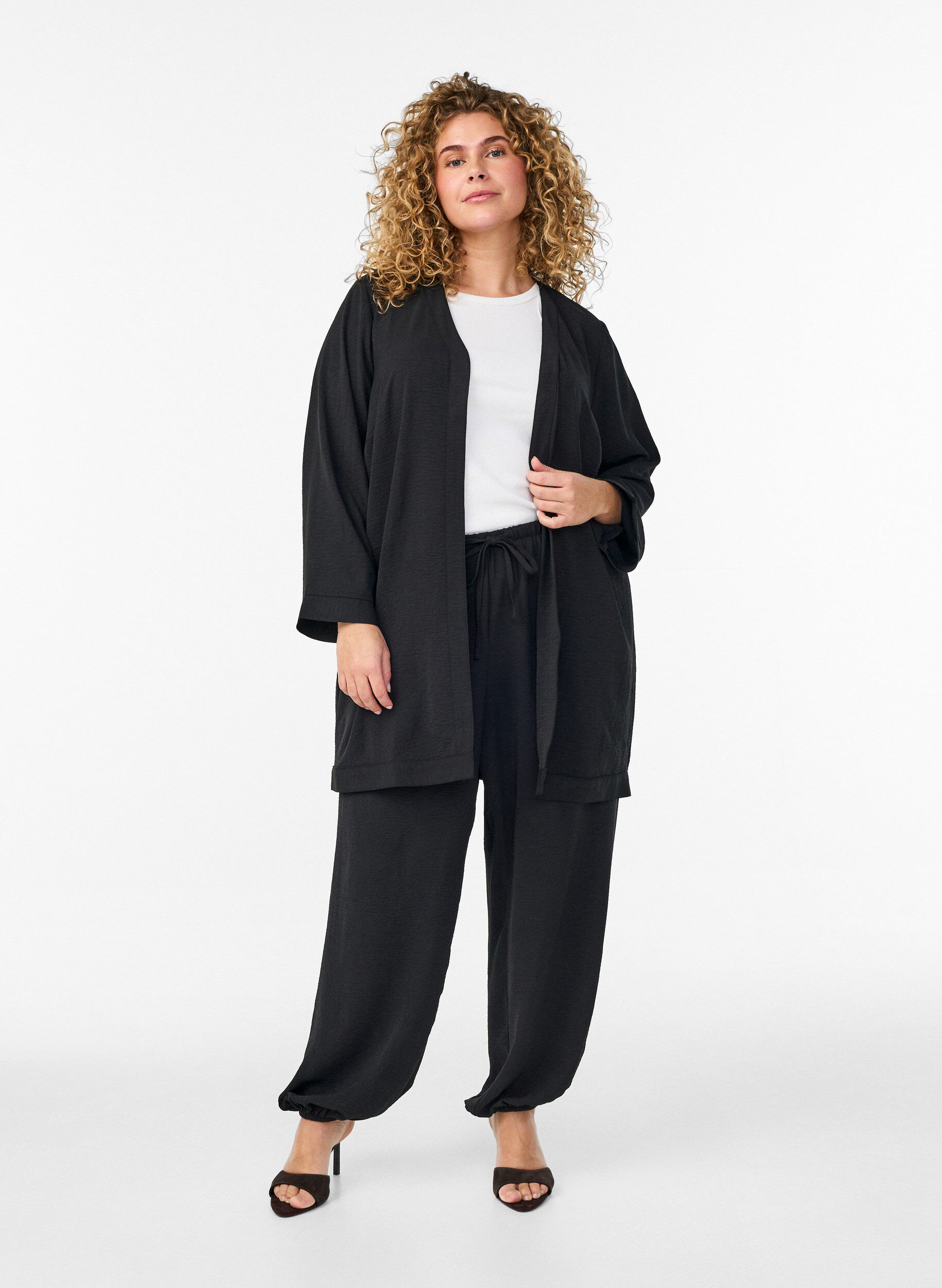 Zizzifashion Kimono with 7/8 sleeves, Black, Model image number 1