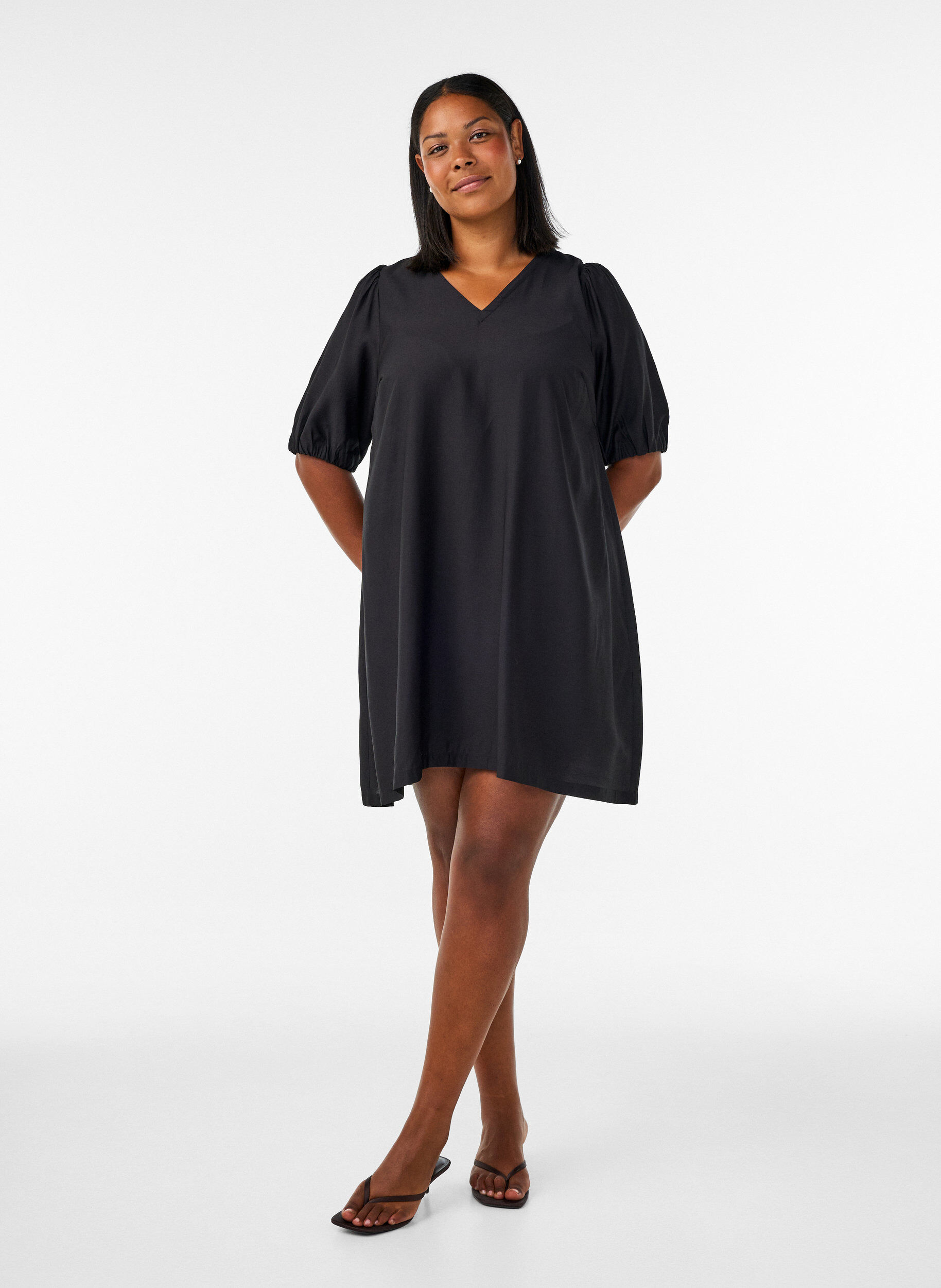 ZizzifashionShort A-line dress with V-neck, Black, Model image number 1