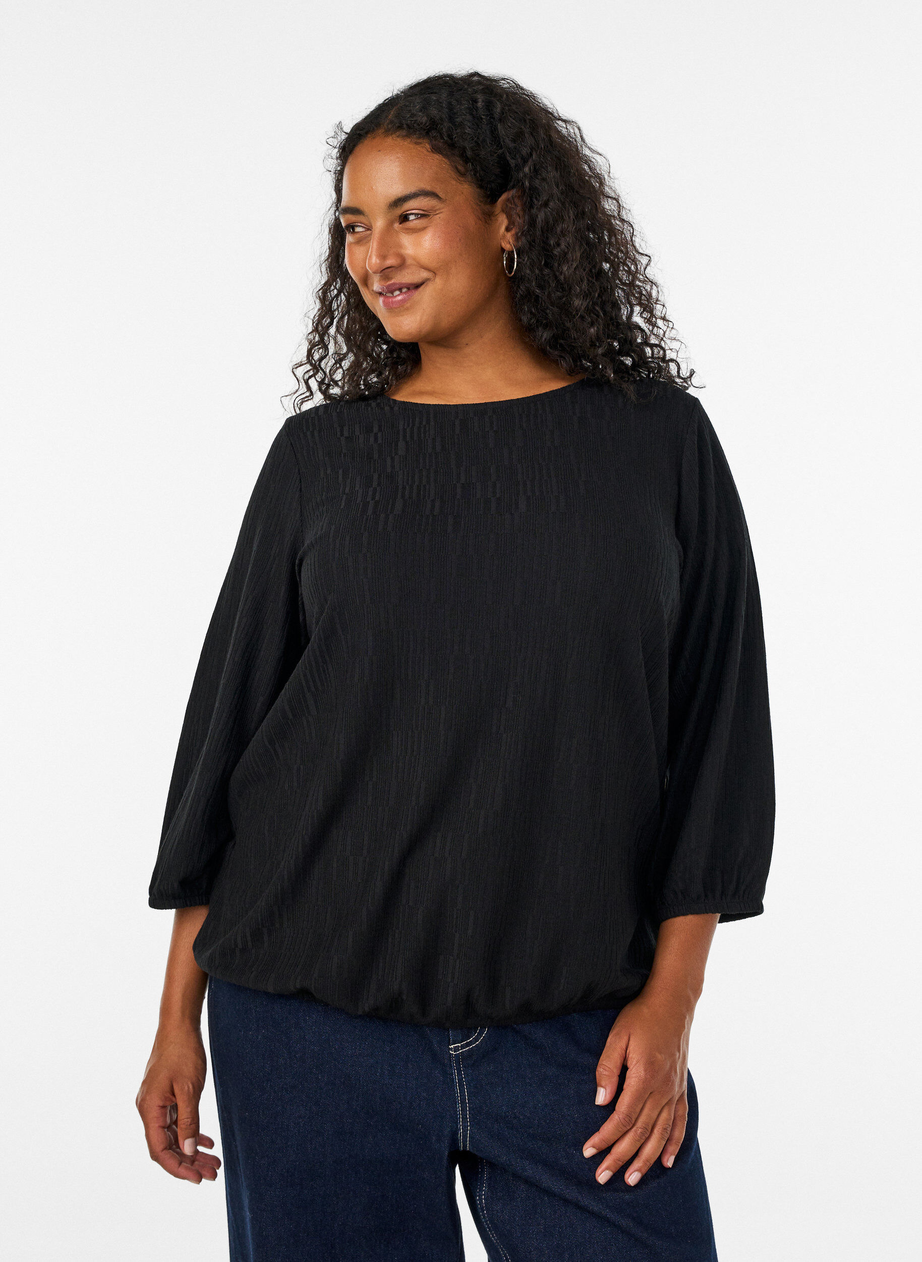 Blouse with texture and 3/4 sleeves, Black, Model