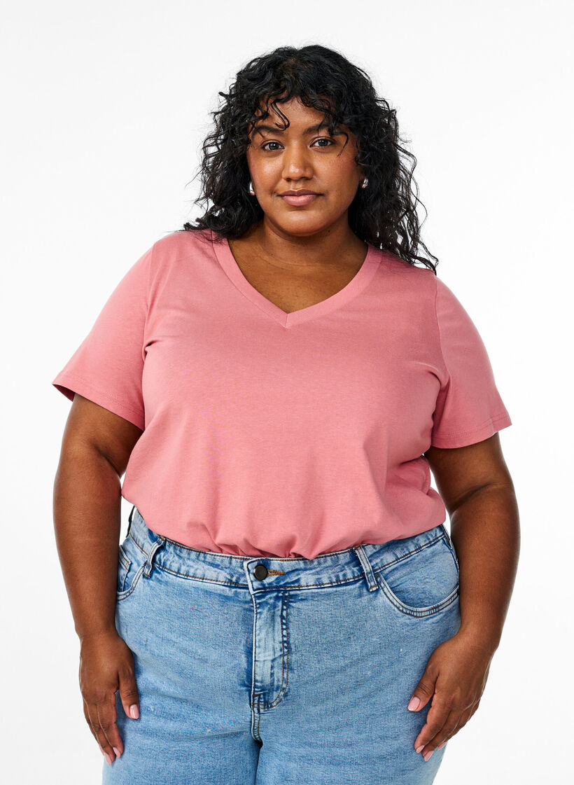 Basic cotton T-shirt with a V-neck, Red, Model image number 0