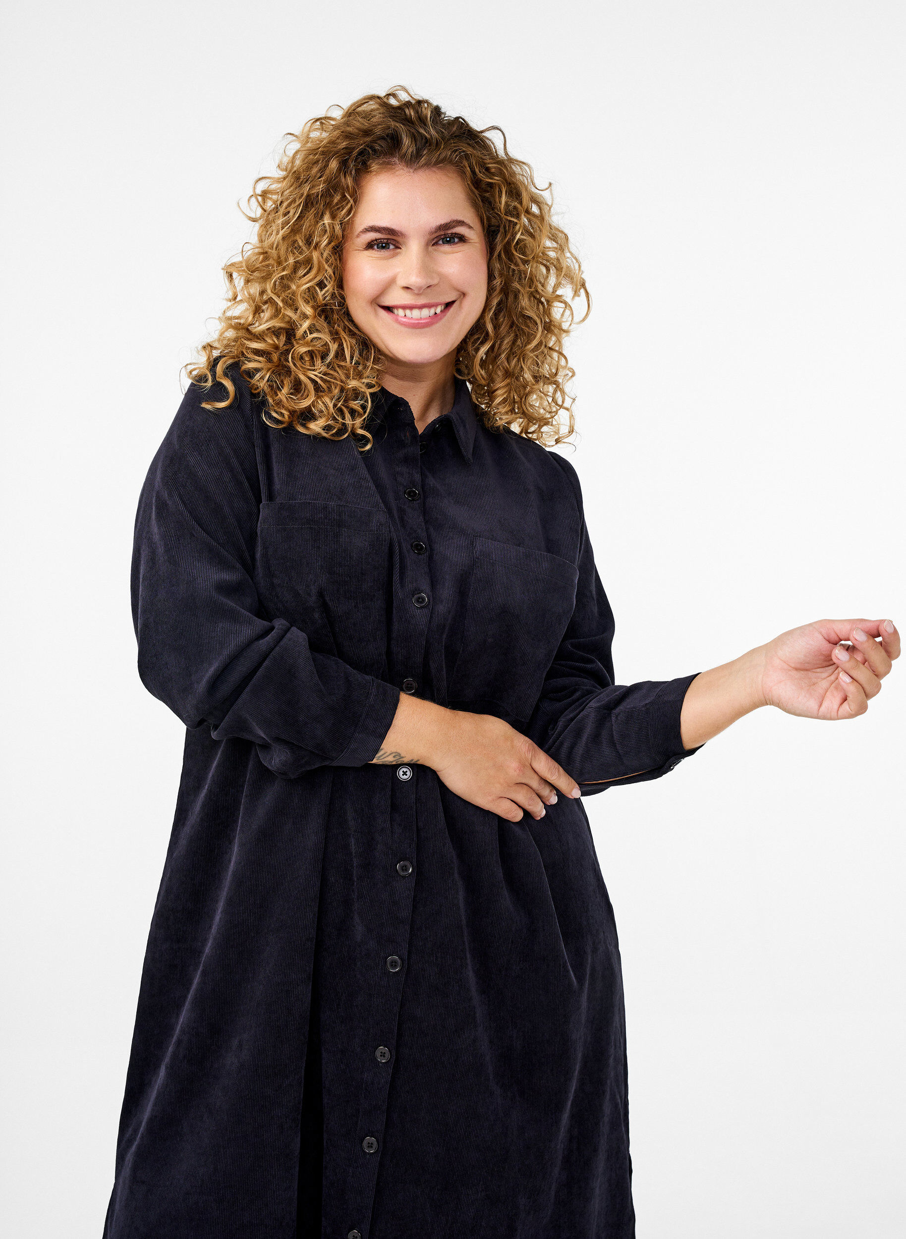 Zizzifashion Long corduroy shirt dress with buttons, Black, Image image number 0