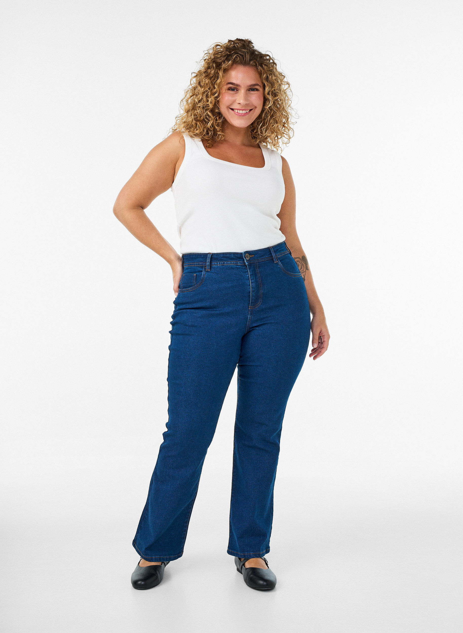 ZizzifashionHigh waisted jeans with bootcut, Blue, Model image number 0