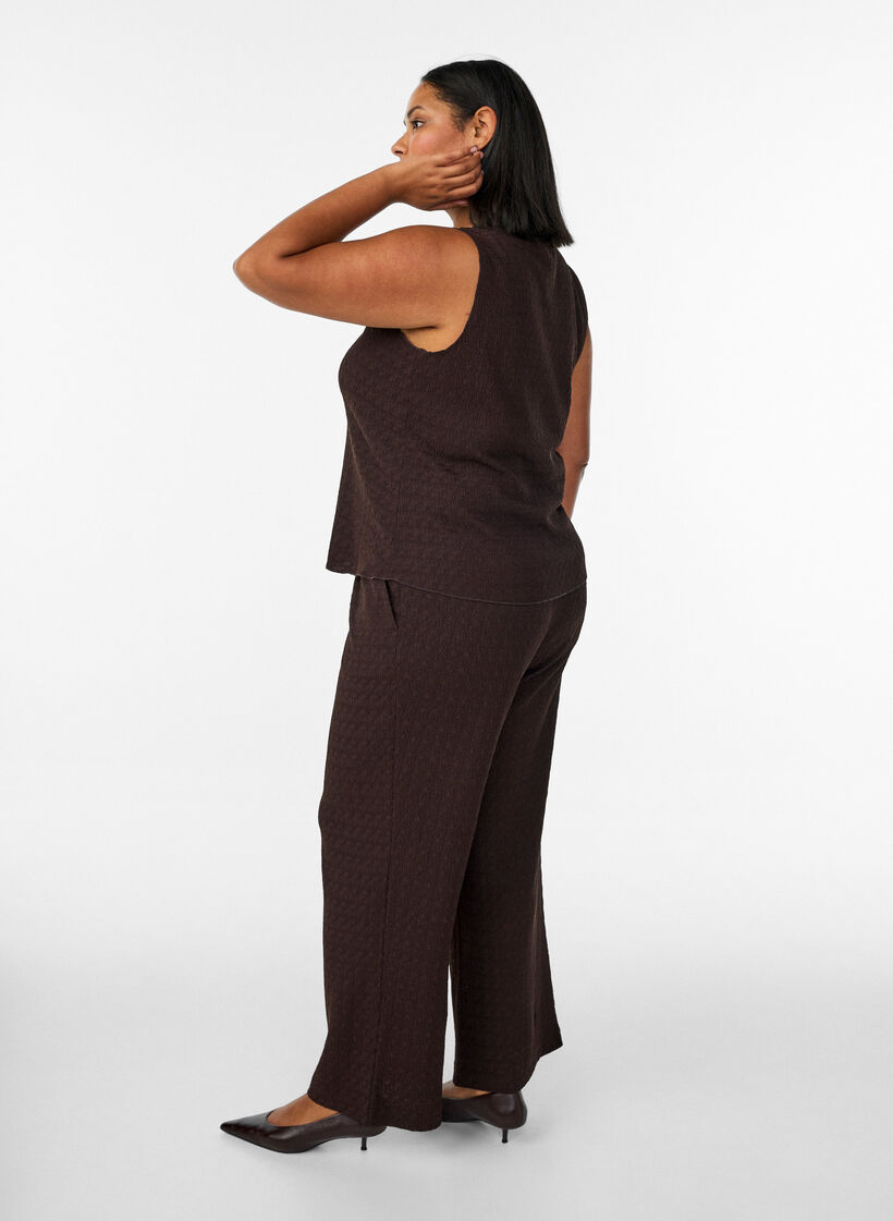 Trousers with a wavy texture, Brown, Model image number 2