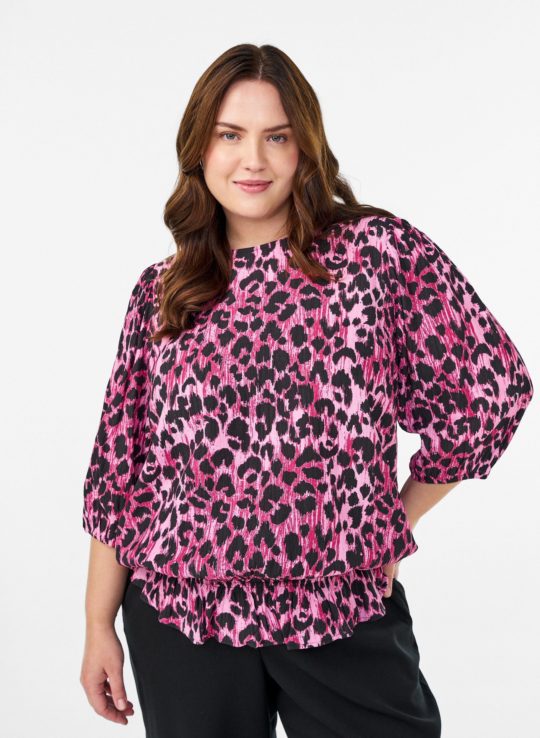 Viscose blouse with 3/4 sleeves and balloon effect, Pink, Model