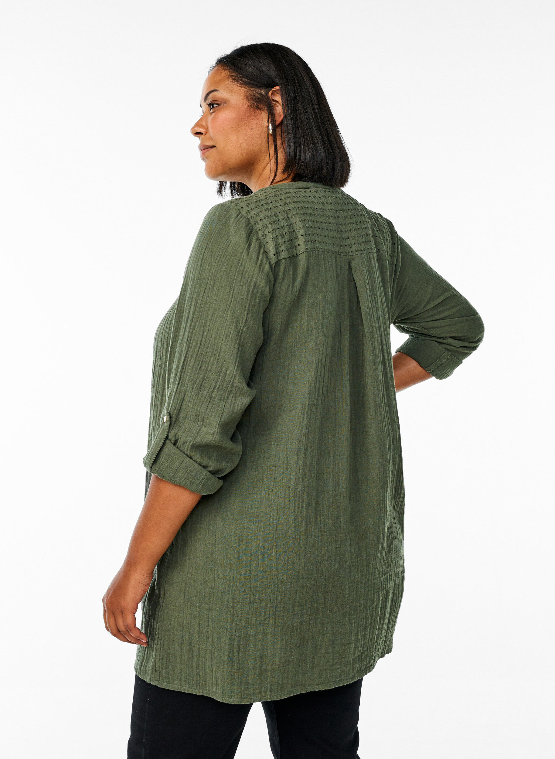 Zizzifashion Cotton muslin tunic with broderie anglaise, Green, Model image number 2