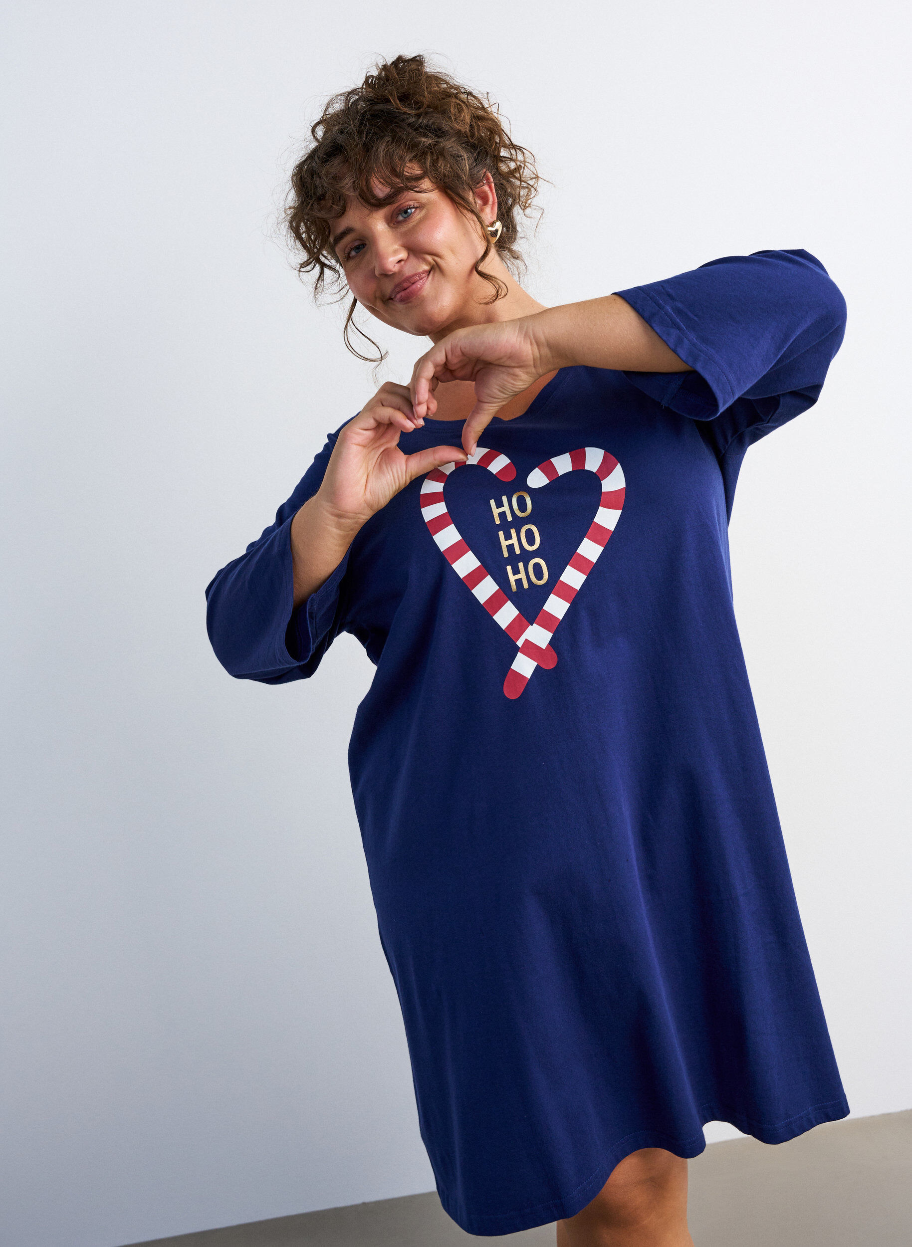 ZizzifashionNightdress in organic cotton with Christmas motif, Blue, Model image number 3