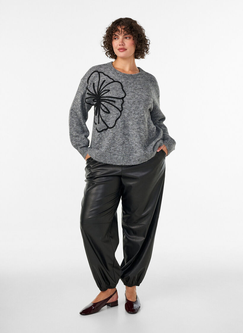 Jumper with flower appliqu&eacute;, Grey, Model image number 1