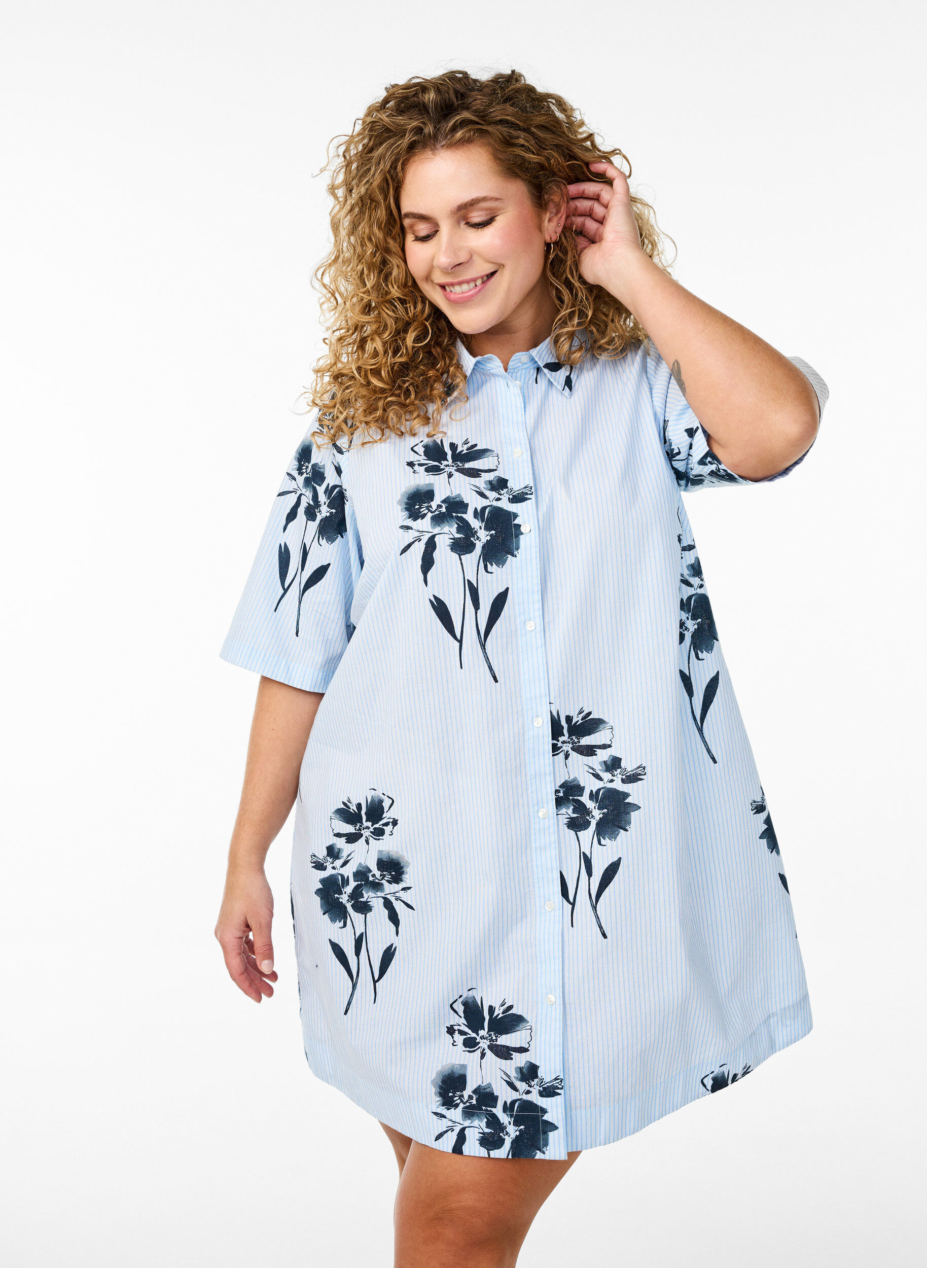 Long shirt with stripes and floral print, Light Blue, Model