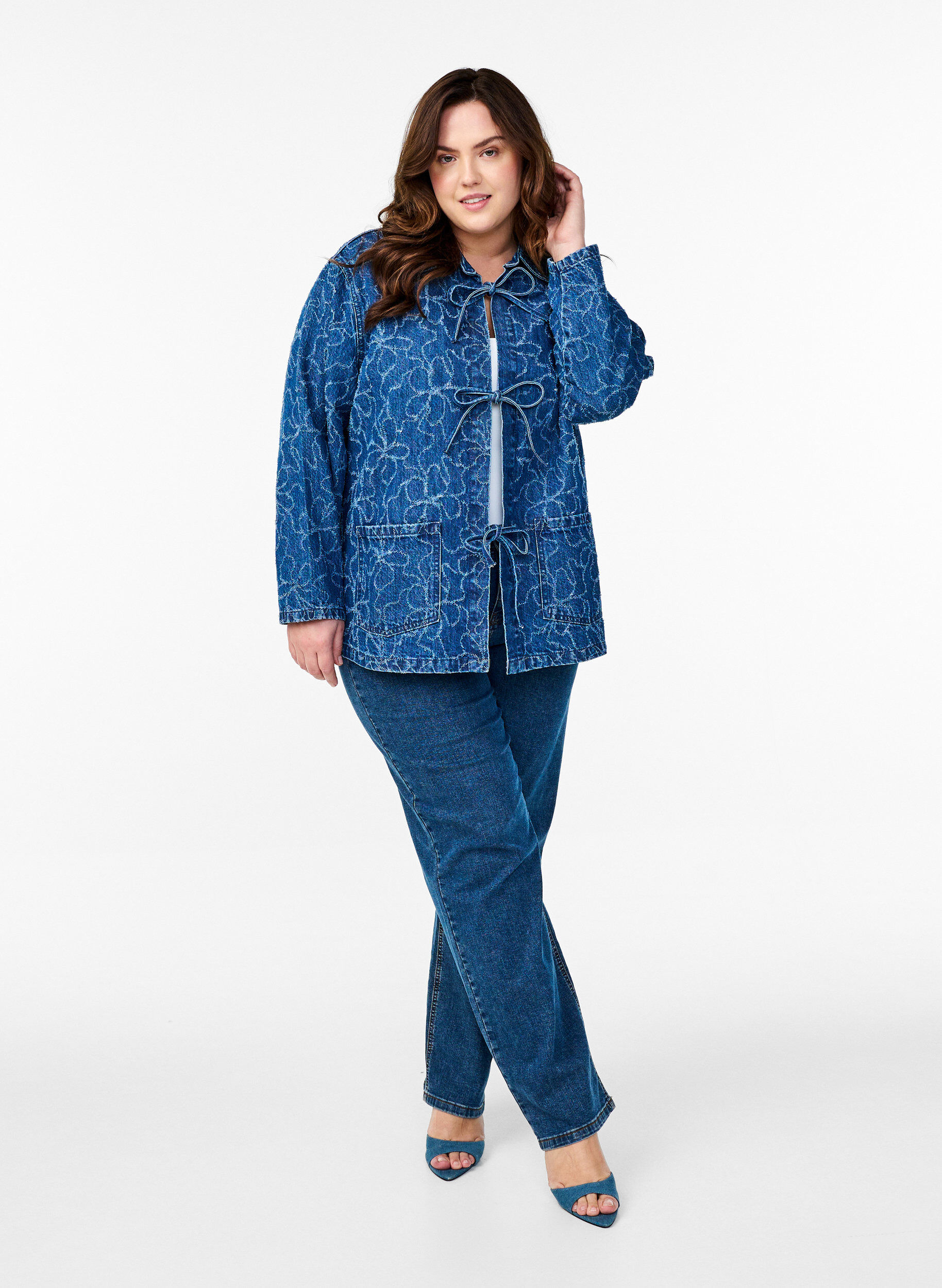 Zizzifashion Denim jacket with tie fastening and pockets, Blue Denim Destroy, Model image number 3