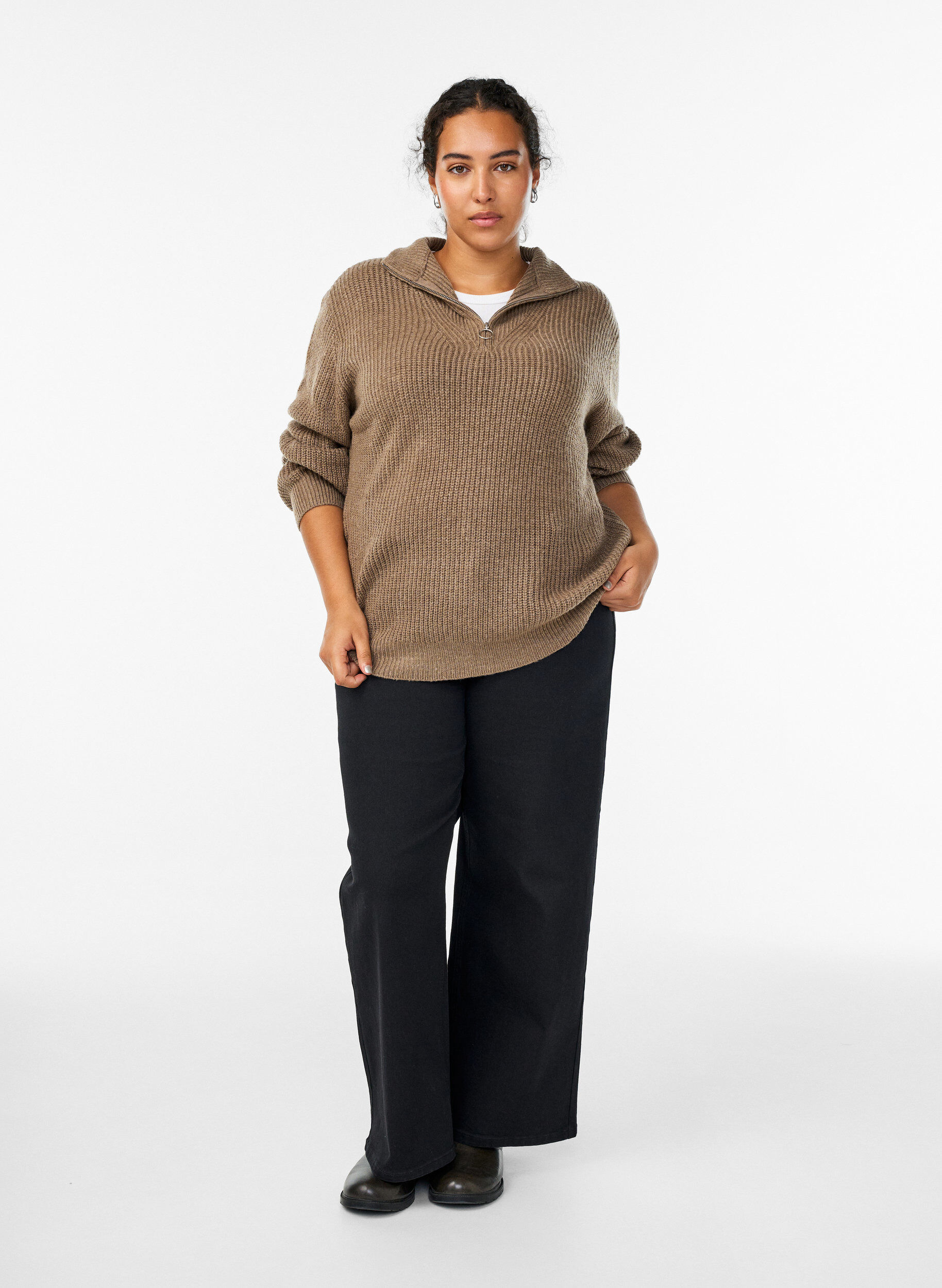 ZizzifashionKnitted sweater with high neck and zipper, Brown, Model image number 1