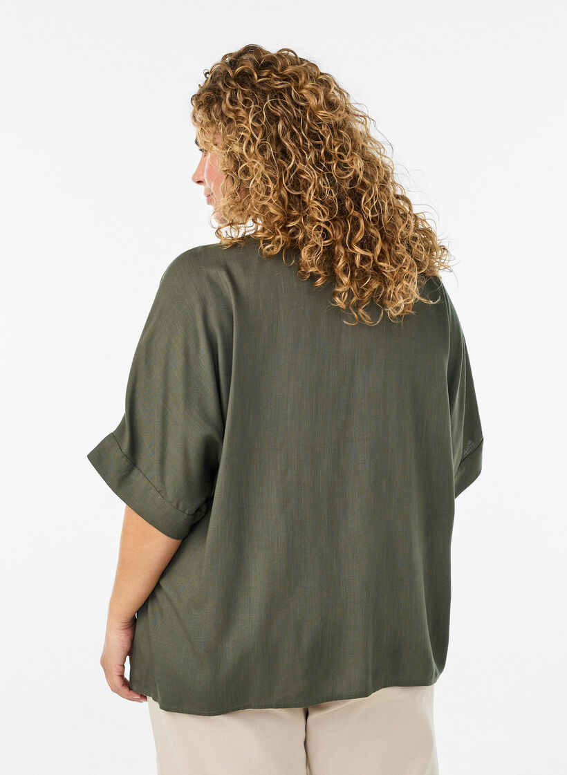 Viscose blouse with crochet trim and buttons, Green, Model image number 2