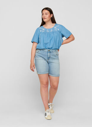 Short-sleeved blouse with embroidery, Light blue denim ASS, Model image number 3