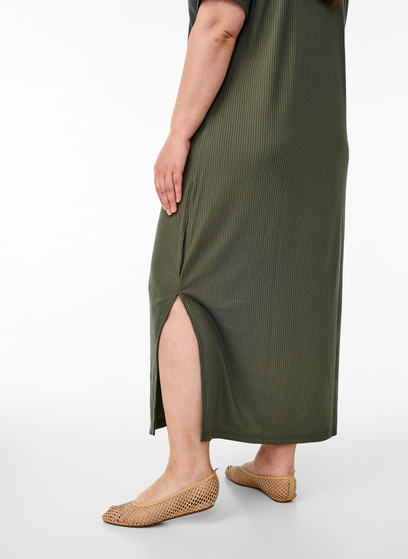 Maxi dress in jersey with collar and short sleeves, Green, Model image number 2