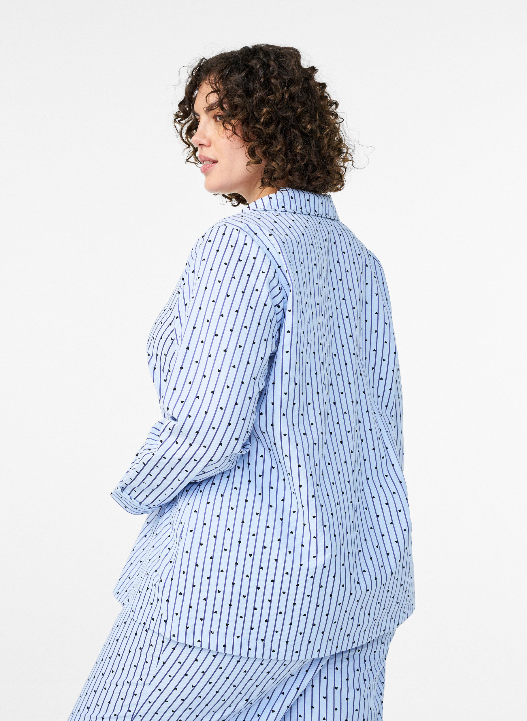 Zizzifashion Seersucker pyjama shirt with long sleeves, Light Blue, Model image number 2
