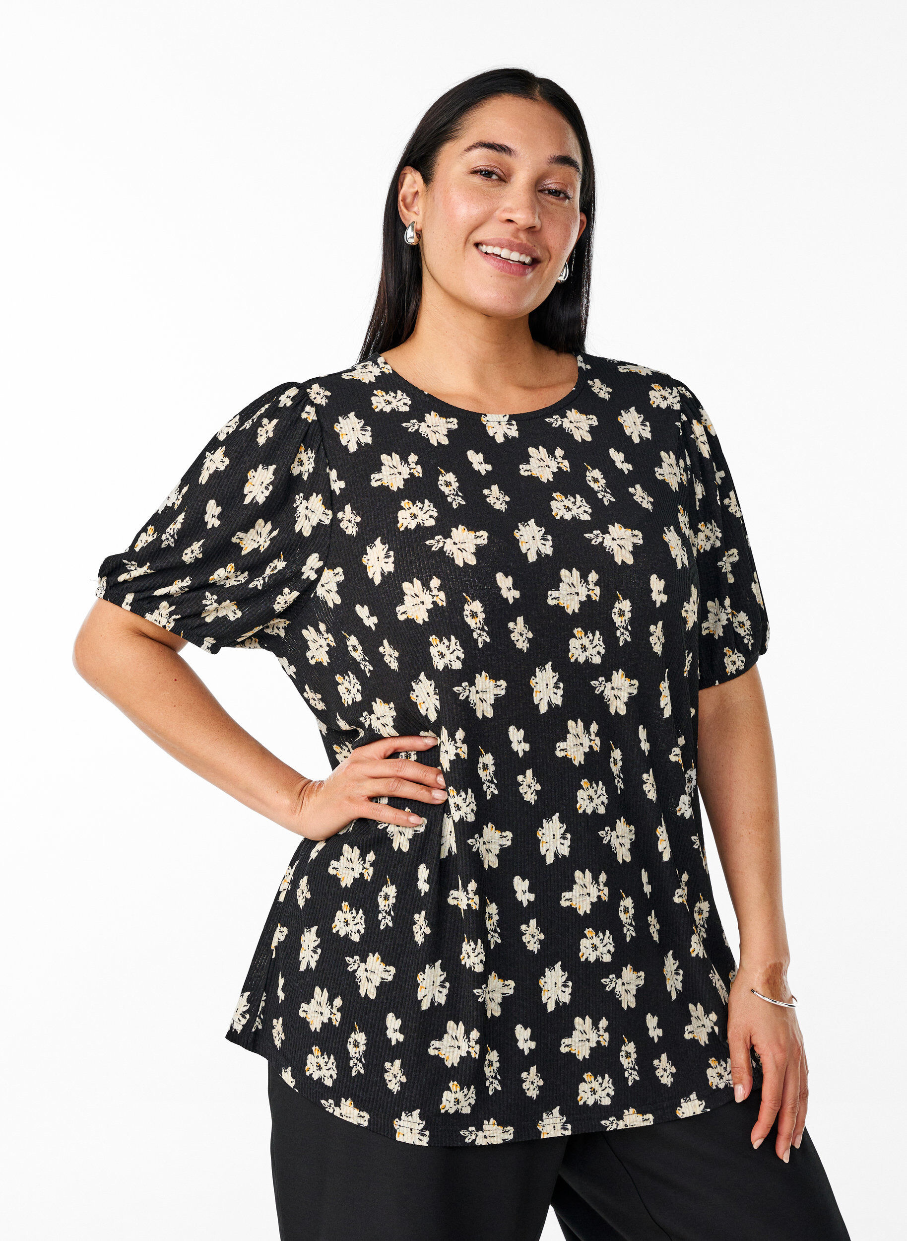 Zizzifashion Patterned blouse with short sleeves, Black, Model image number 0