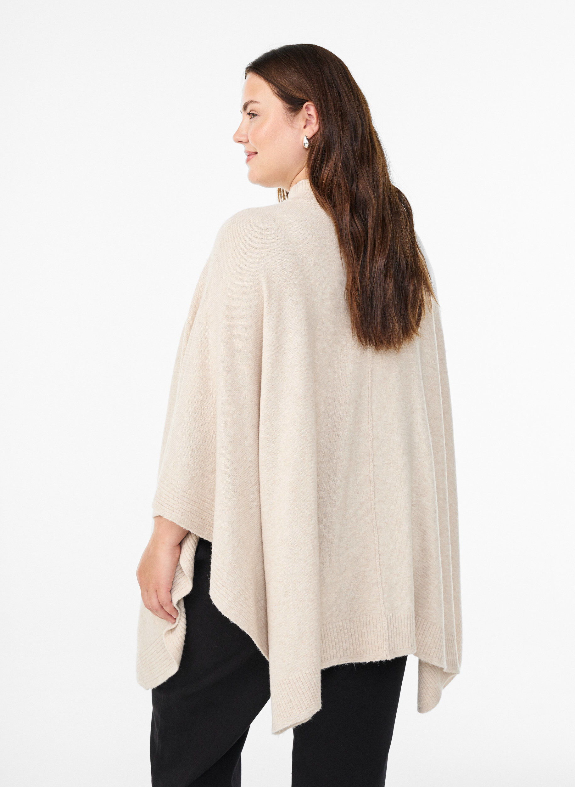 Zizzifashion Poncho with rib details and a round neck, Beige, Model image number 2