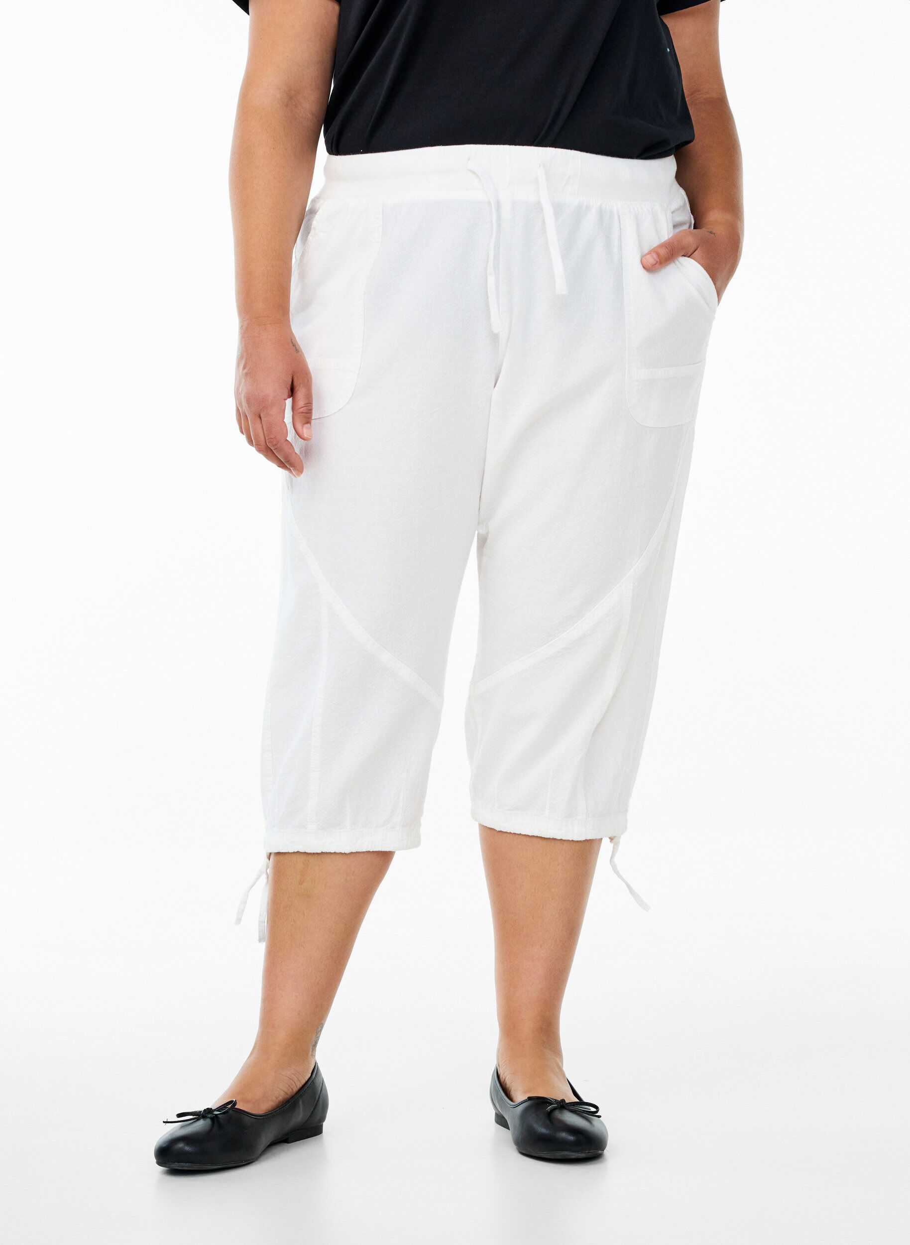 Zizzifashion Cotton Capri trousers , White, Model image number 2
