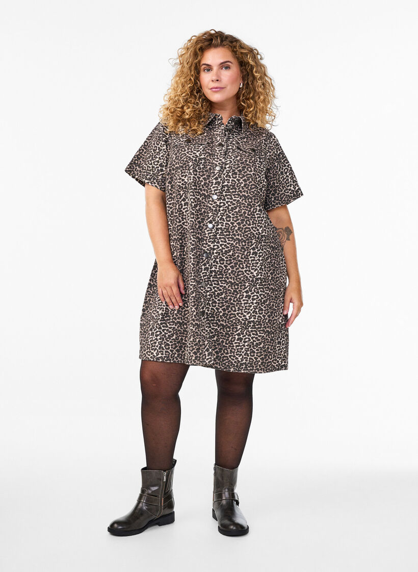Denim shirt dress with leopard print, Brown, Model image number 1