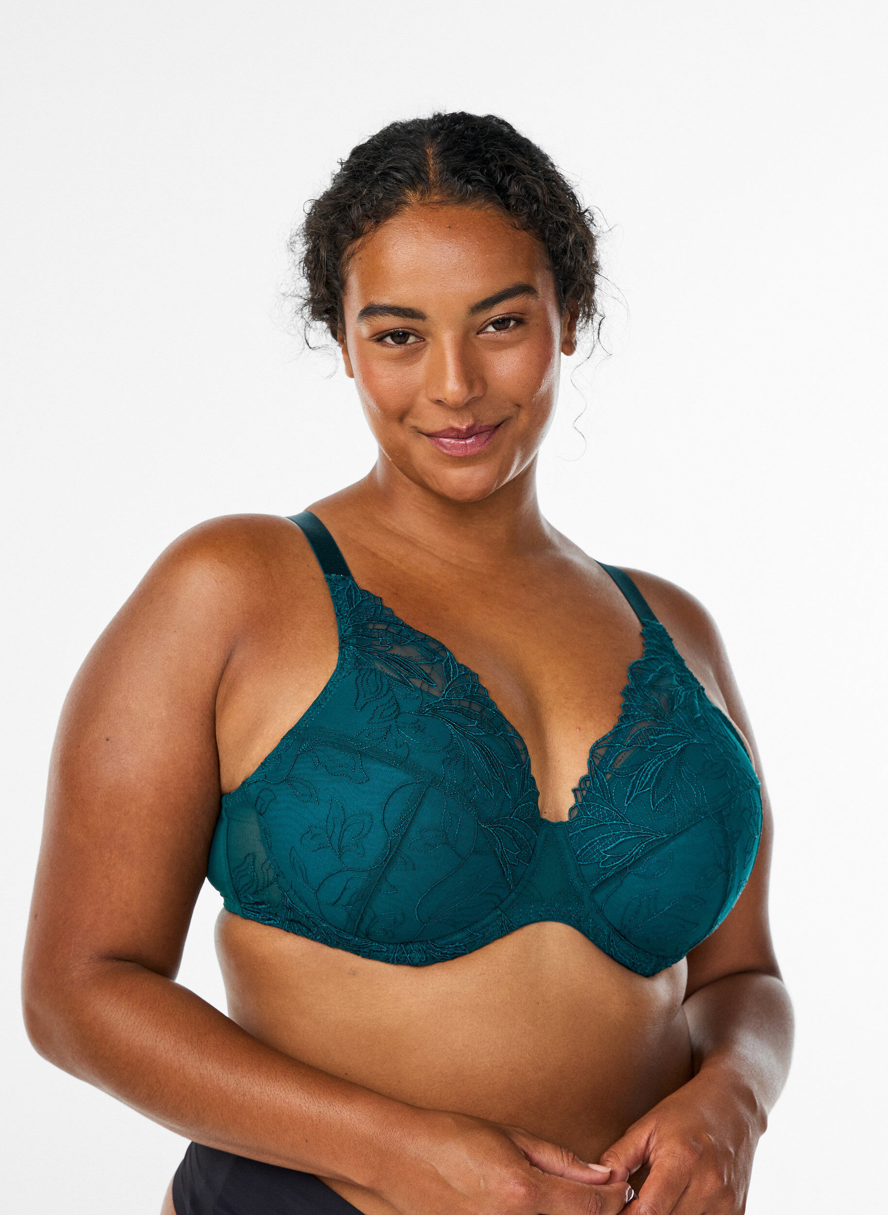 Padded lace bra with underwire, Green, Model