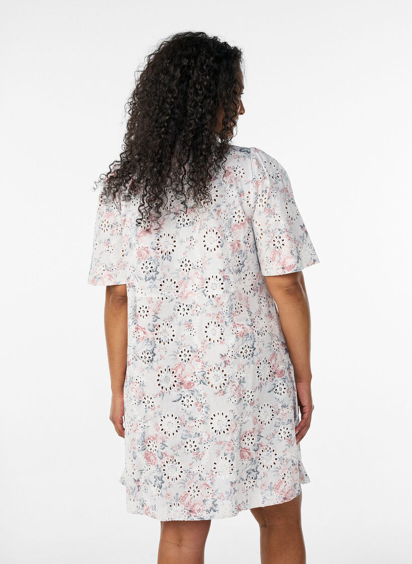 Cotton dress with floral print and broderie anglaise, Vanilla, Model image number 2