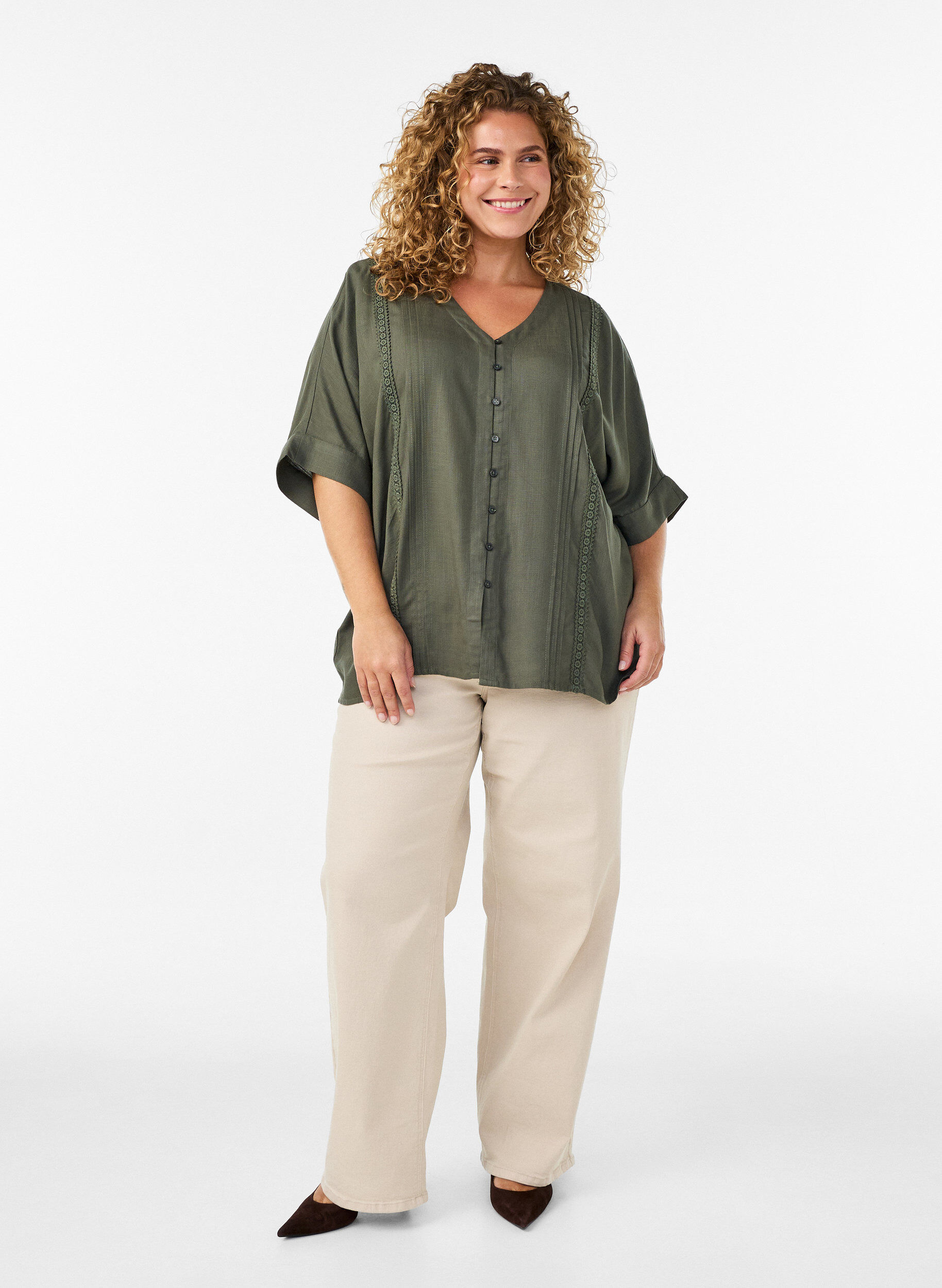 Zizzifashion Viscose blouse with crochet trim and buttons, Green, Model image number 1