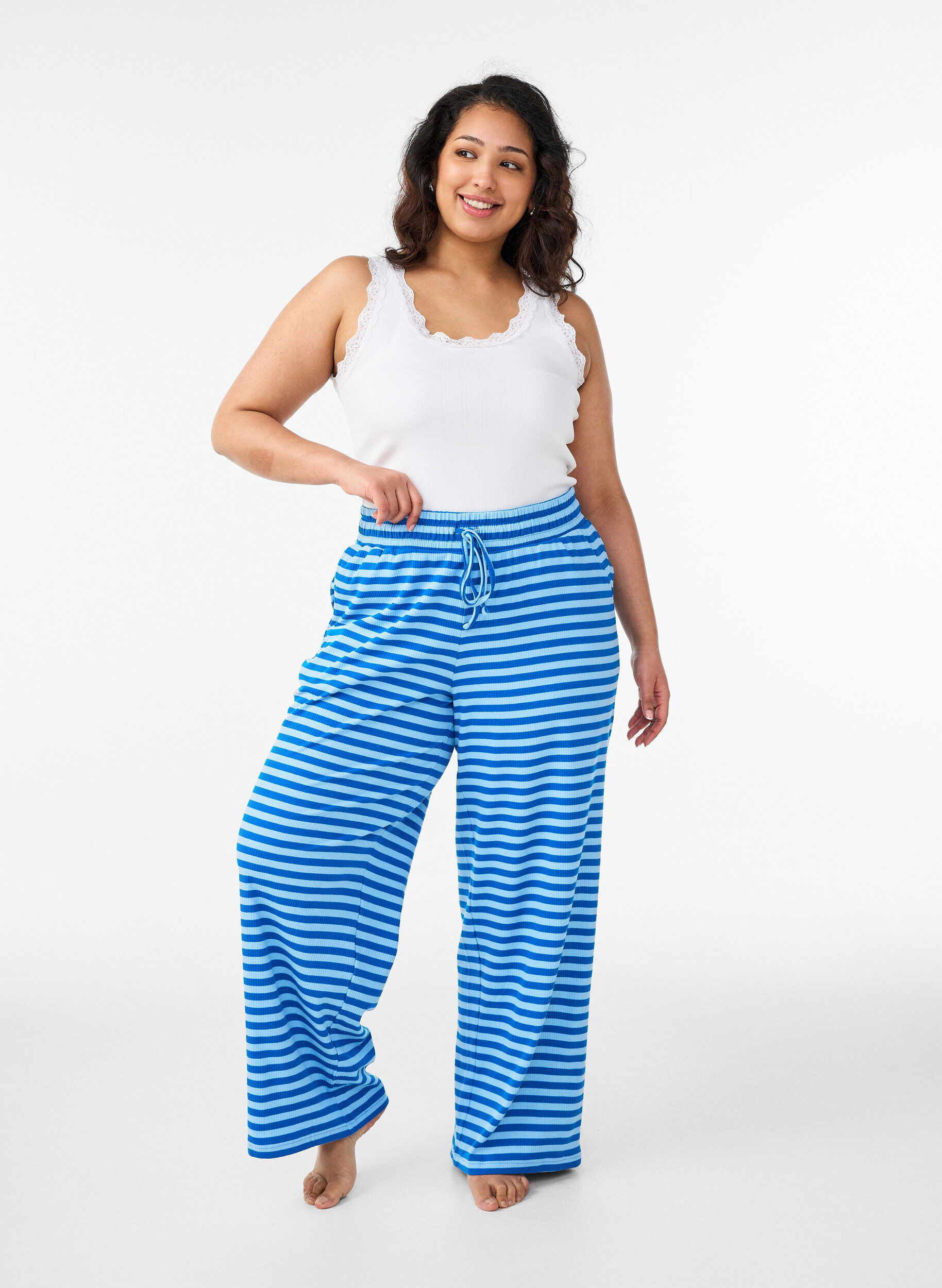 Striped pyjama bottoms with a high waist and wide legs, Light Blue, Model