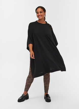 Plain poncho with buttons, Black, Model image number 2