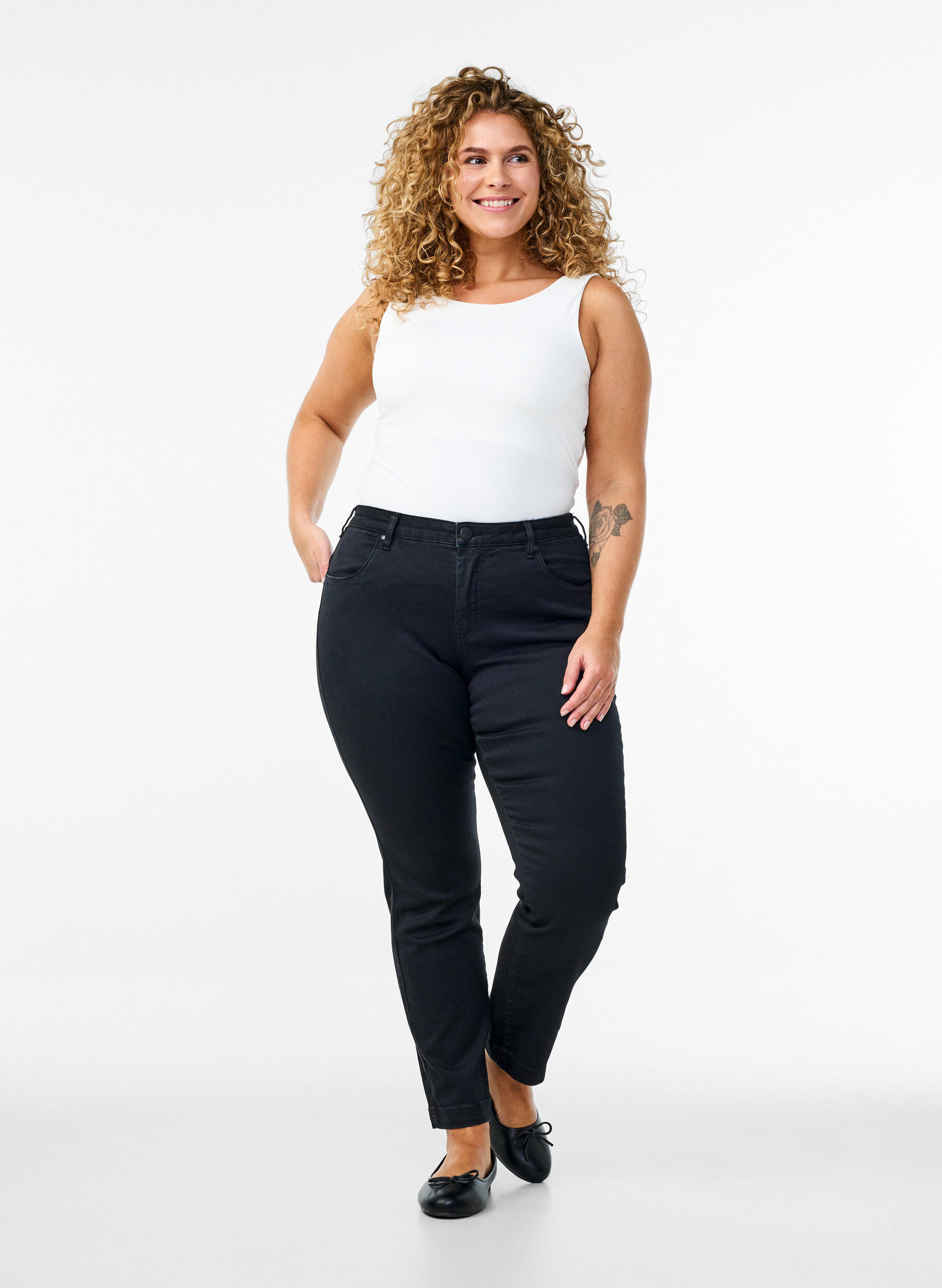 Slim fit Emily jeans with normal waist, Black, Model