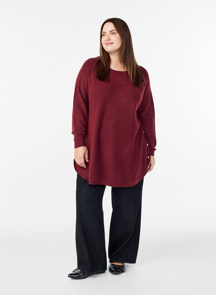 Long knitted blouse with ball buttons, Dark Bordeaux, Model image number 1