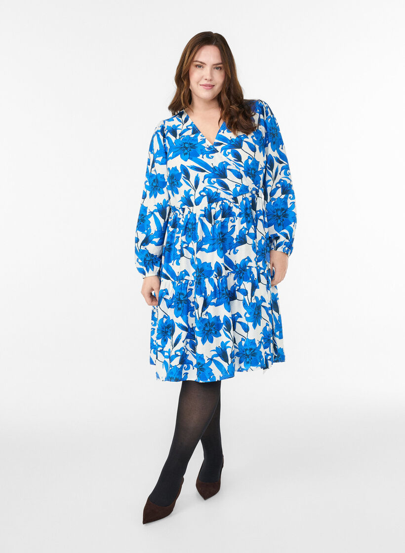 Floral wrap dress with tie belt, Vanilla, Model image number 1