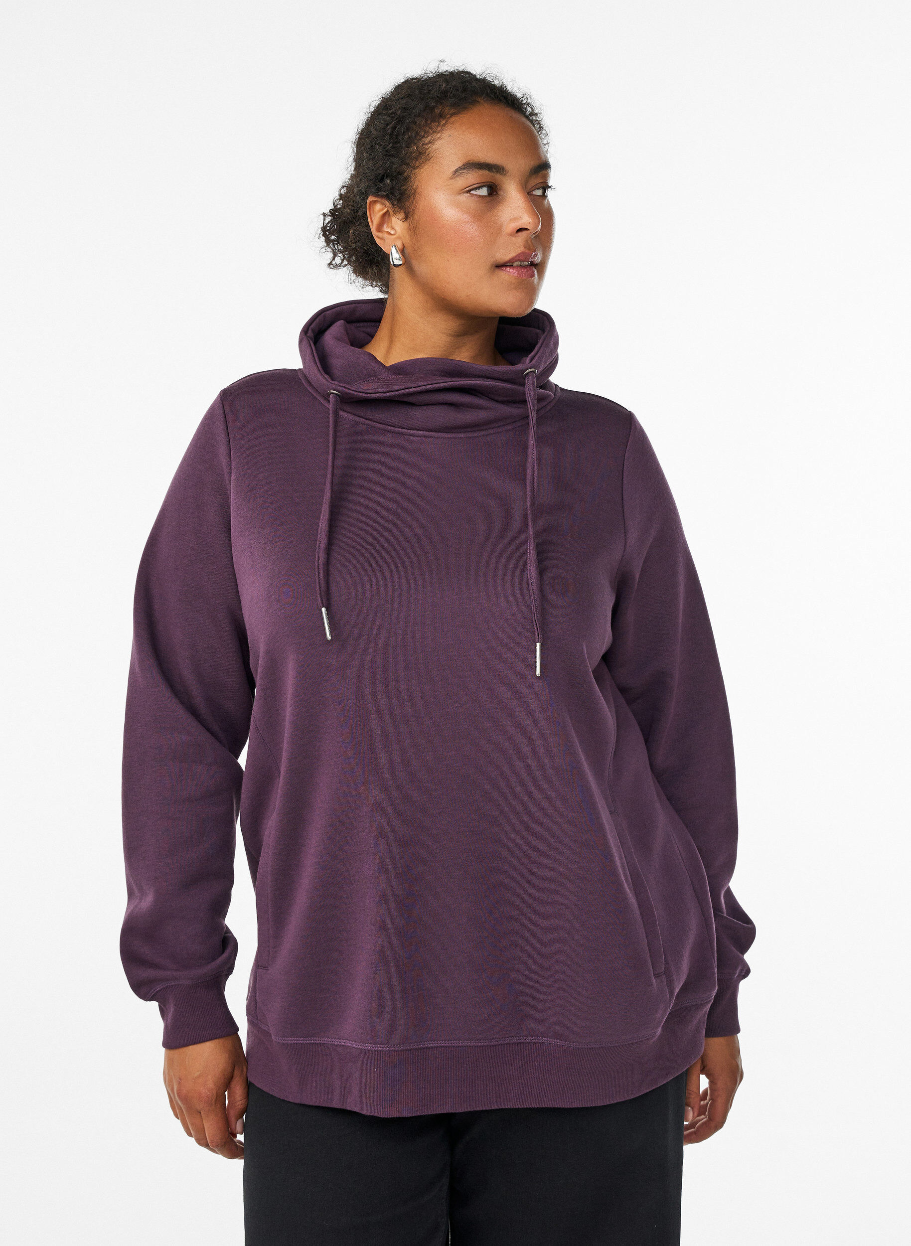 Sweatshirt with high collar and pockets, Purple, Model