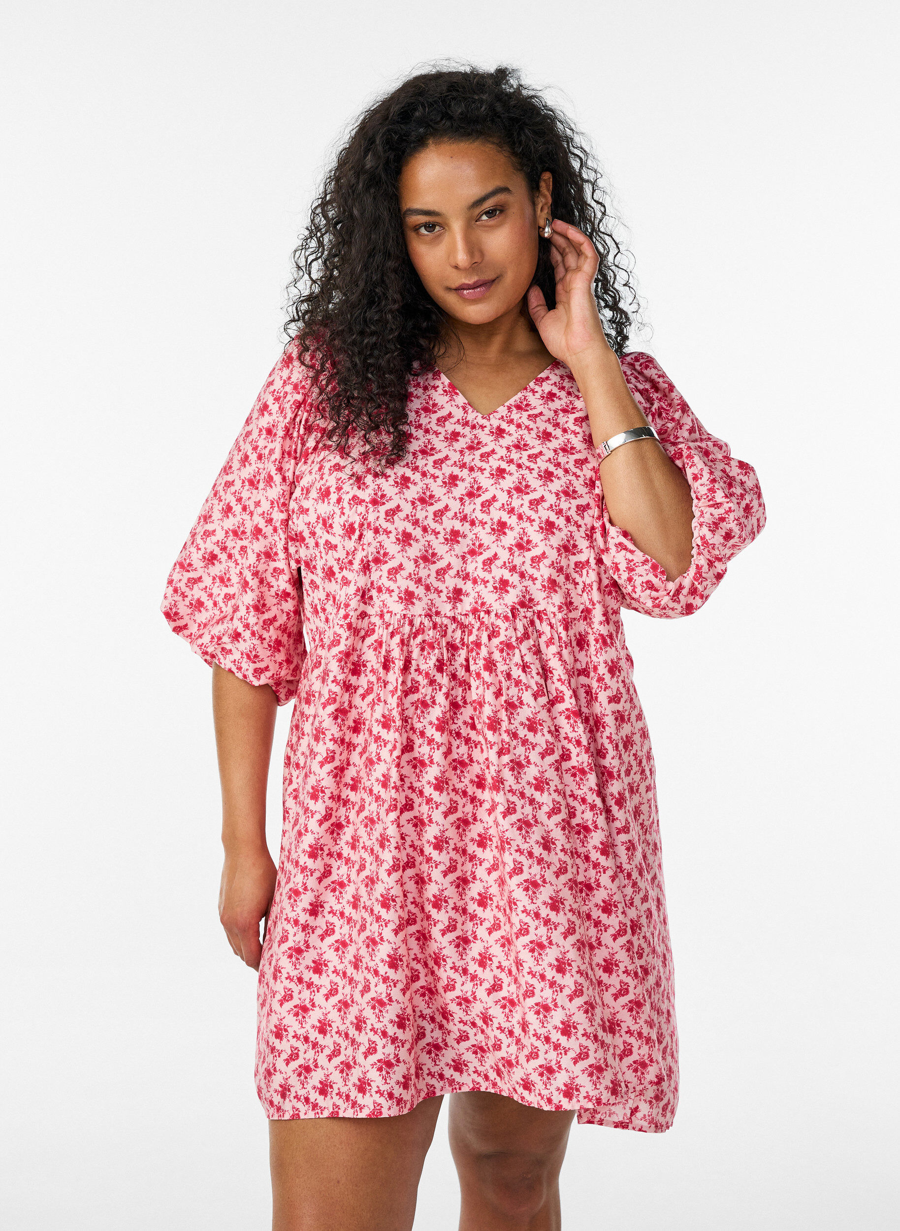 Zizzifashion Short viscose dress with an empire line and balloon sleeves, Red, Model image number 0